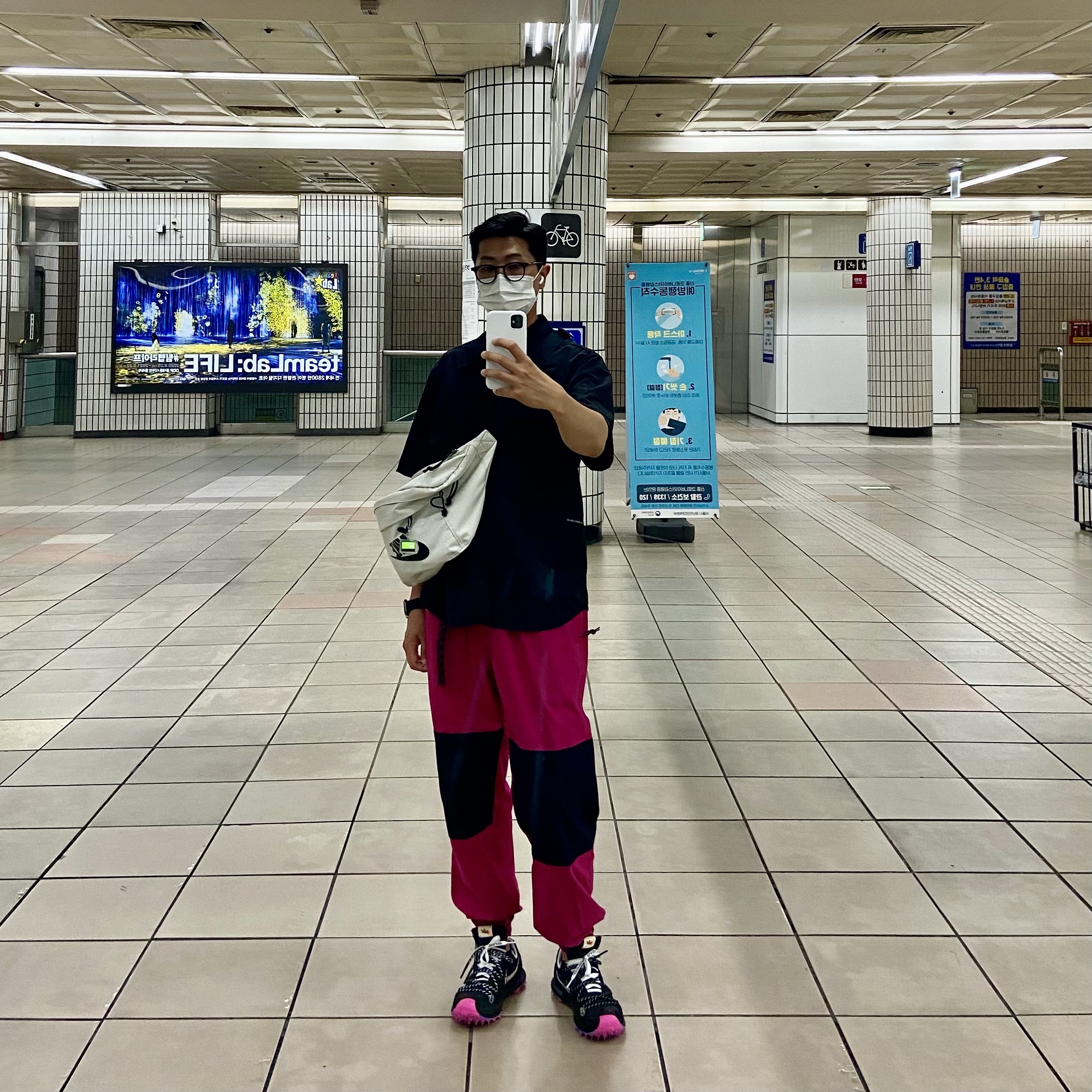 (W) Nike x Off-White Zoom Terra Kiger 5 Black 착용 스타일