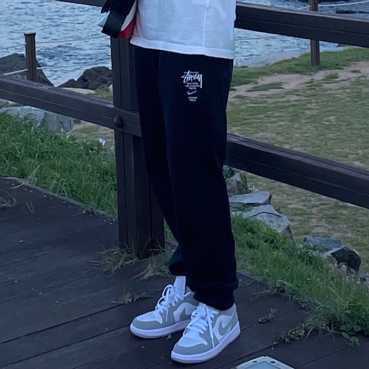 Nike x Stussy NRG ZR Fleece Pants Black - Asia, (W) Jordan 1 Low White Wolf Grey 착용 스타일