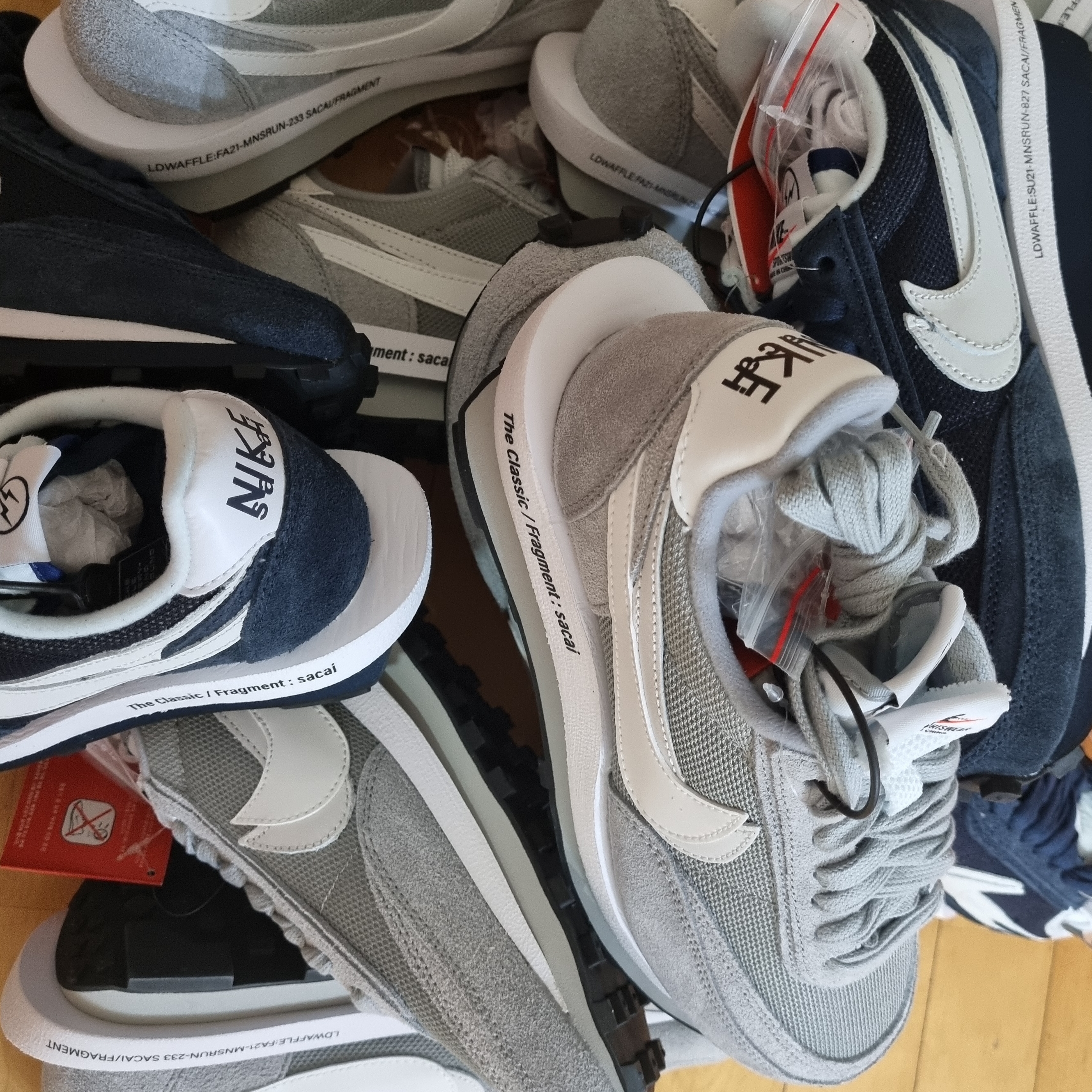 Nike x Sacai x Fragment LDWaffle Light Smoke Grey, Nike x Sacai x Fragment LDWaffle Blackened Blue 착용 스타일