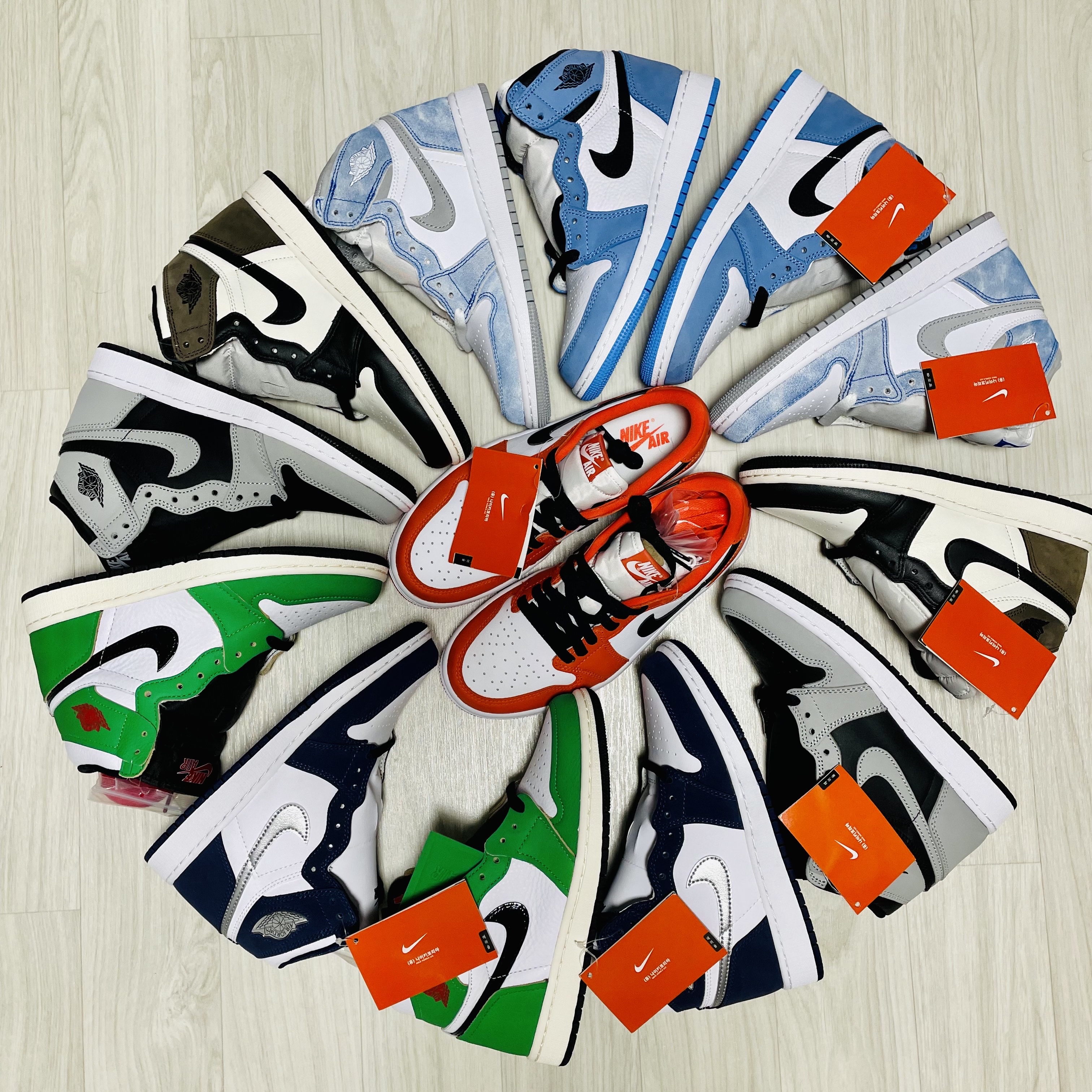 (W) Jordan 1 Low OG Starfish, (W) Jordan 1 Retro High OG Lucky Green 착용 스타일