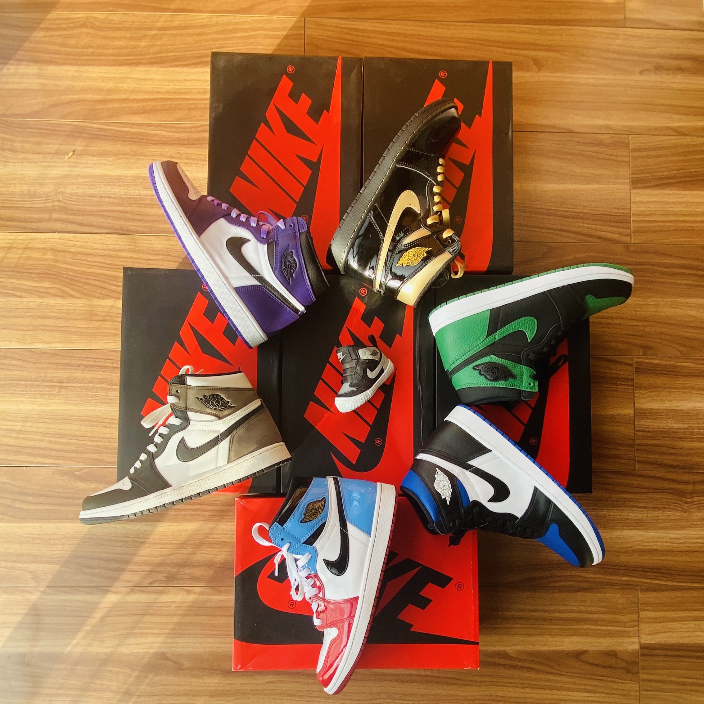 Jordan 1 Retro High OG Black Mocha, Jordan 1 Retro High Fearless UNC Chicago 착용 스타일