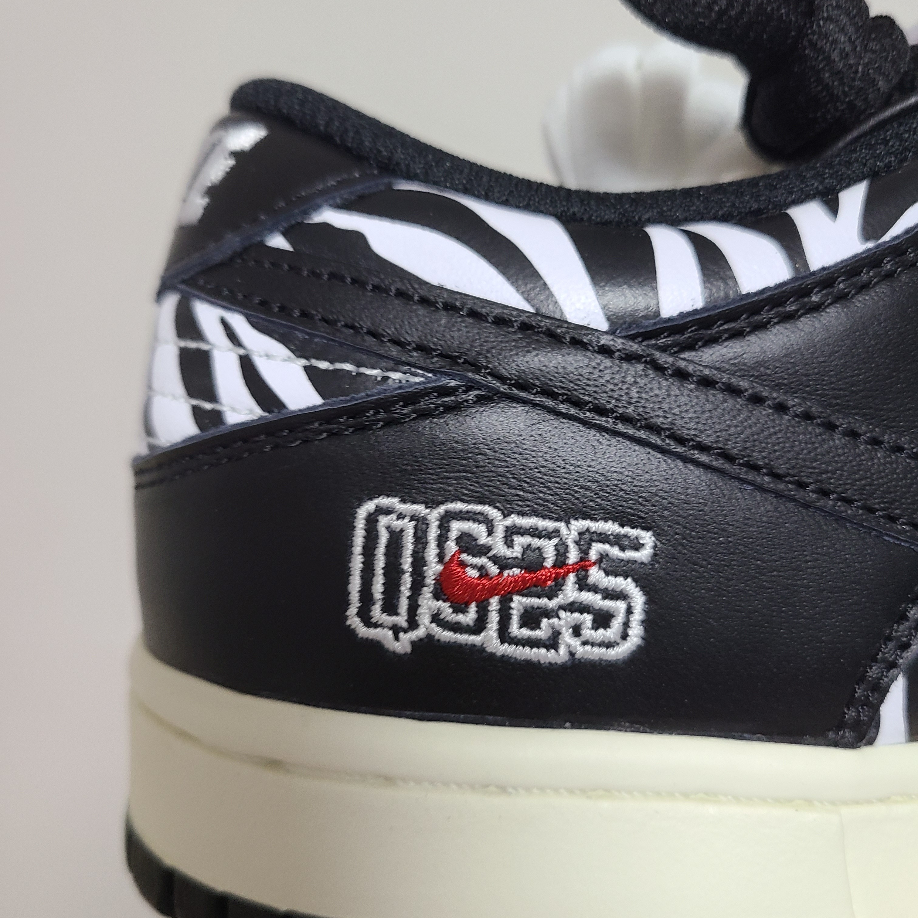 Nike x Quartersnacks SB Dunk Low Zebra Cake 착용 스타일 - 3