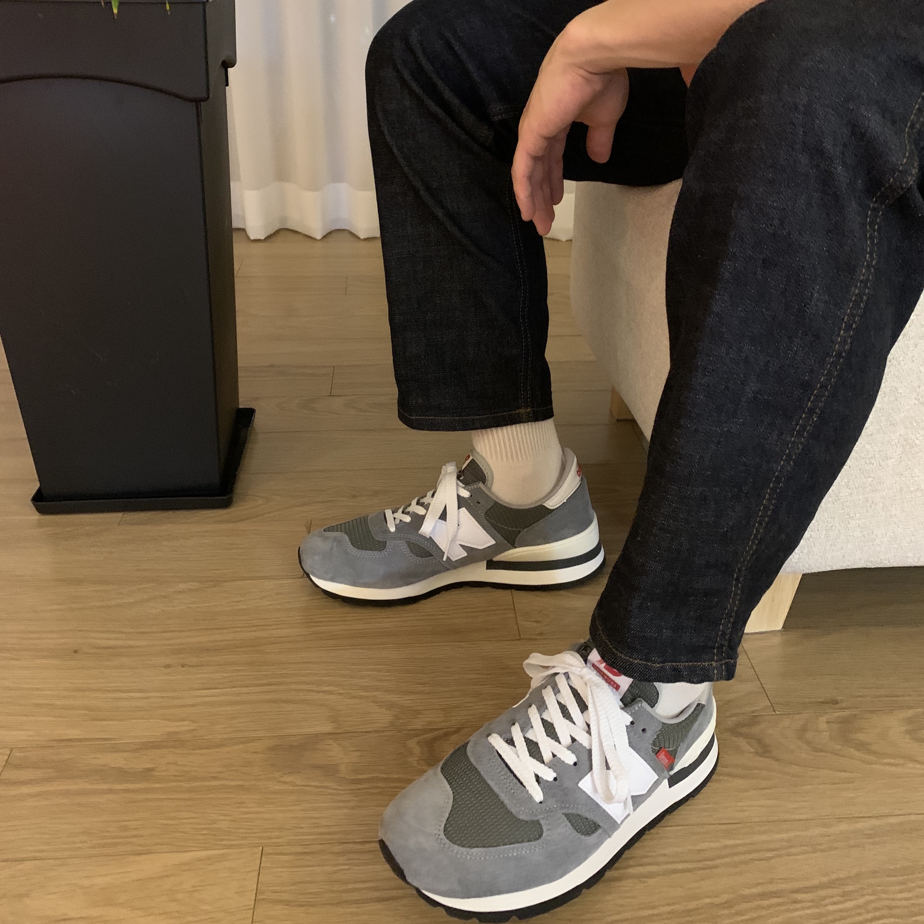 New Balance 990vs1 Made in USA Grey 착용 스타일