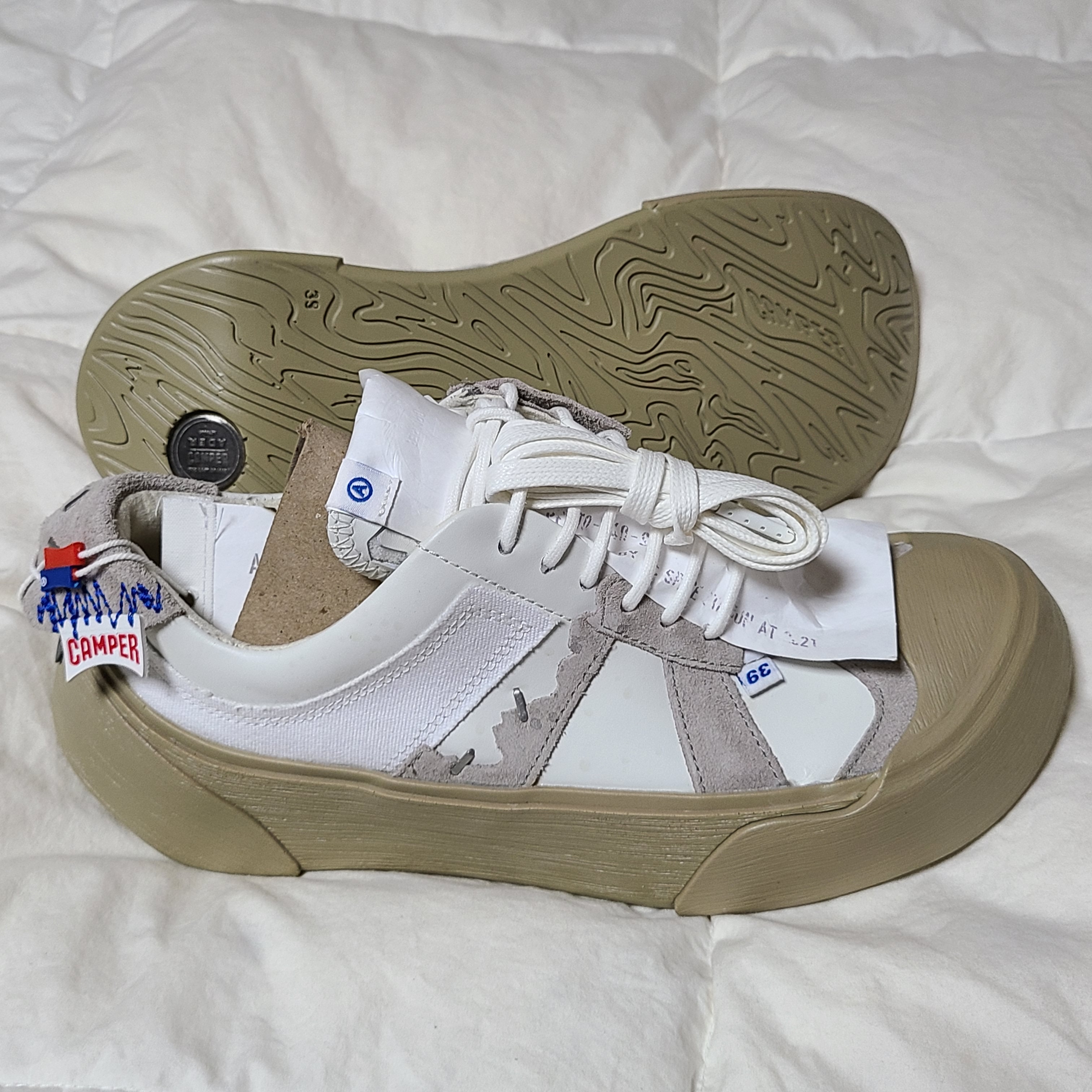 (W) Camper x Ader Error Proto-240-S Cinder German Shoes 착용 스타일 - 2