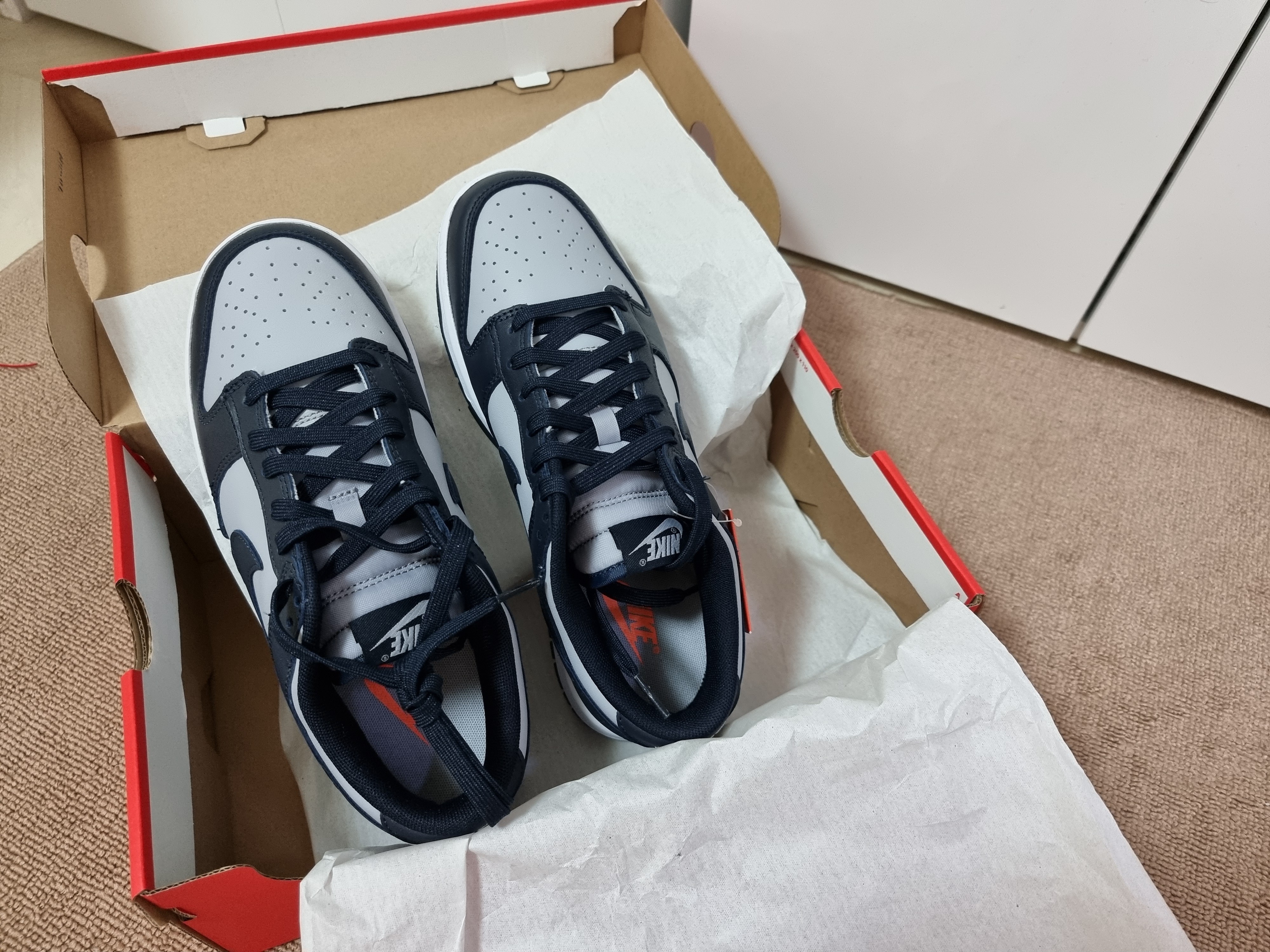 Nike Dunk Low Retro Championship Grey 착용 스타일 - 2