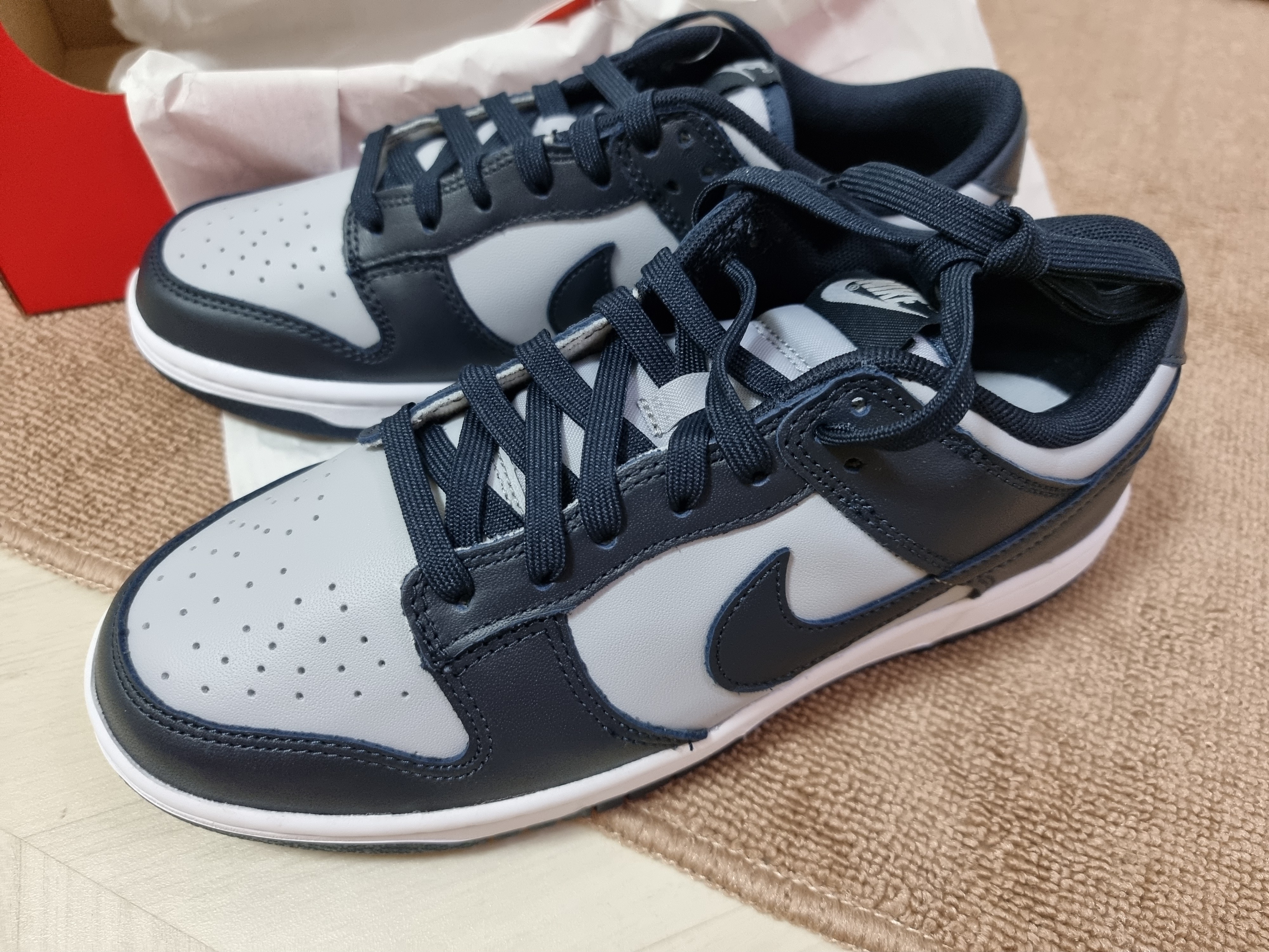 Nike Dunk Low Retro Championship Grey 착용 스타일 - 1