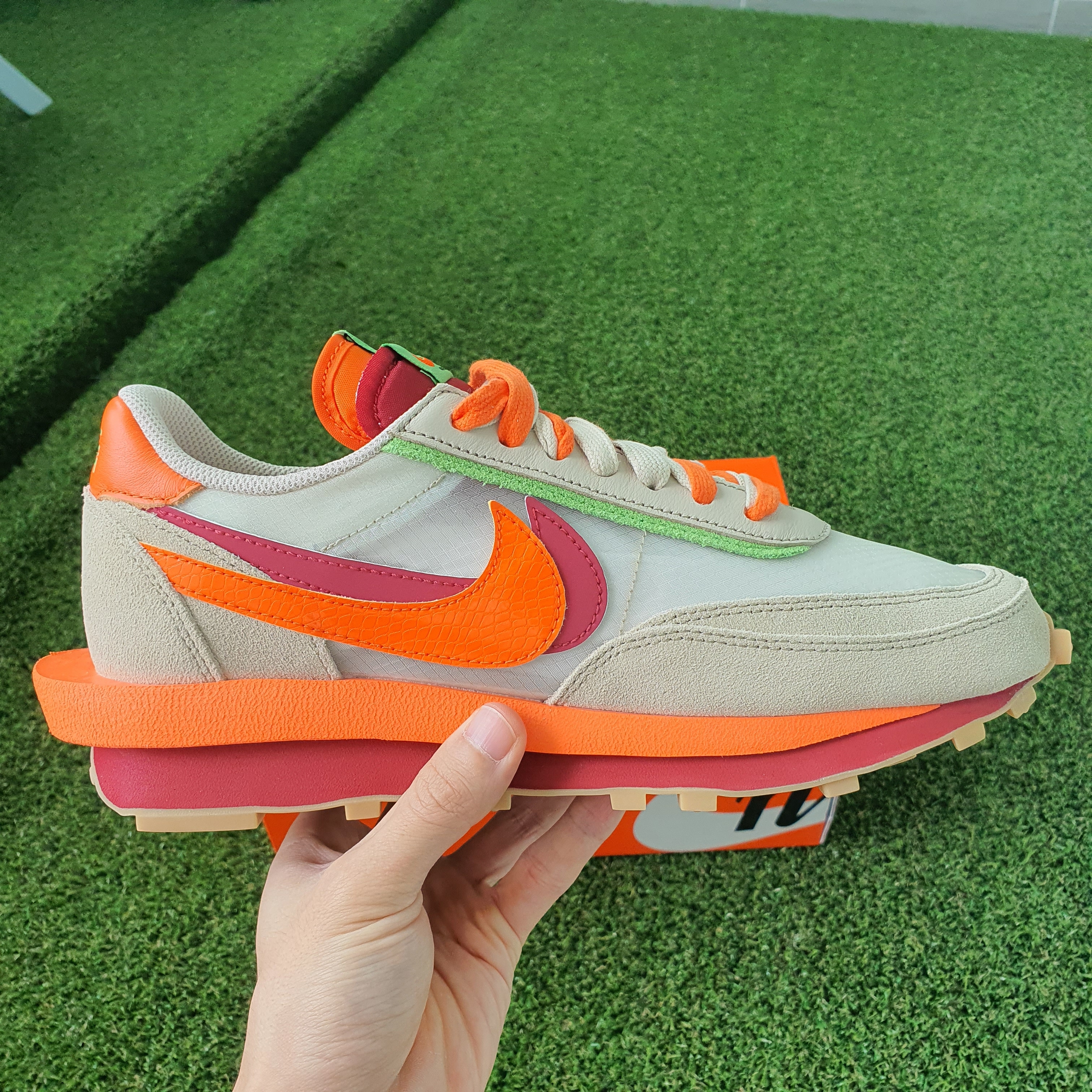 Nike x Sacai x Clot LDWaffle Orange Blaze 착용 스타일 - 1