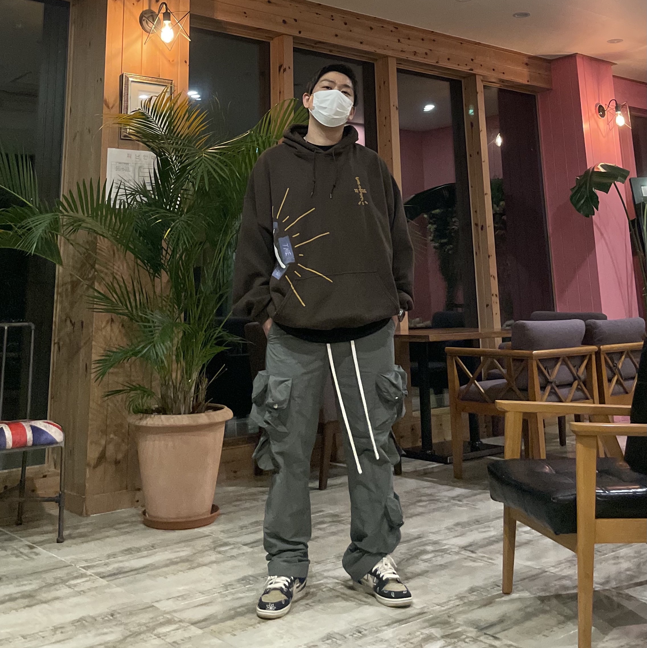 Nike x Travis Scott SB Dunk Low 착용 스타일