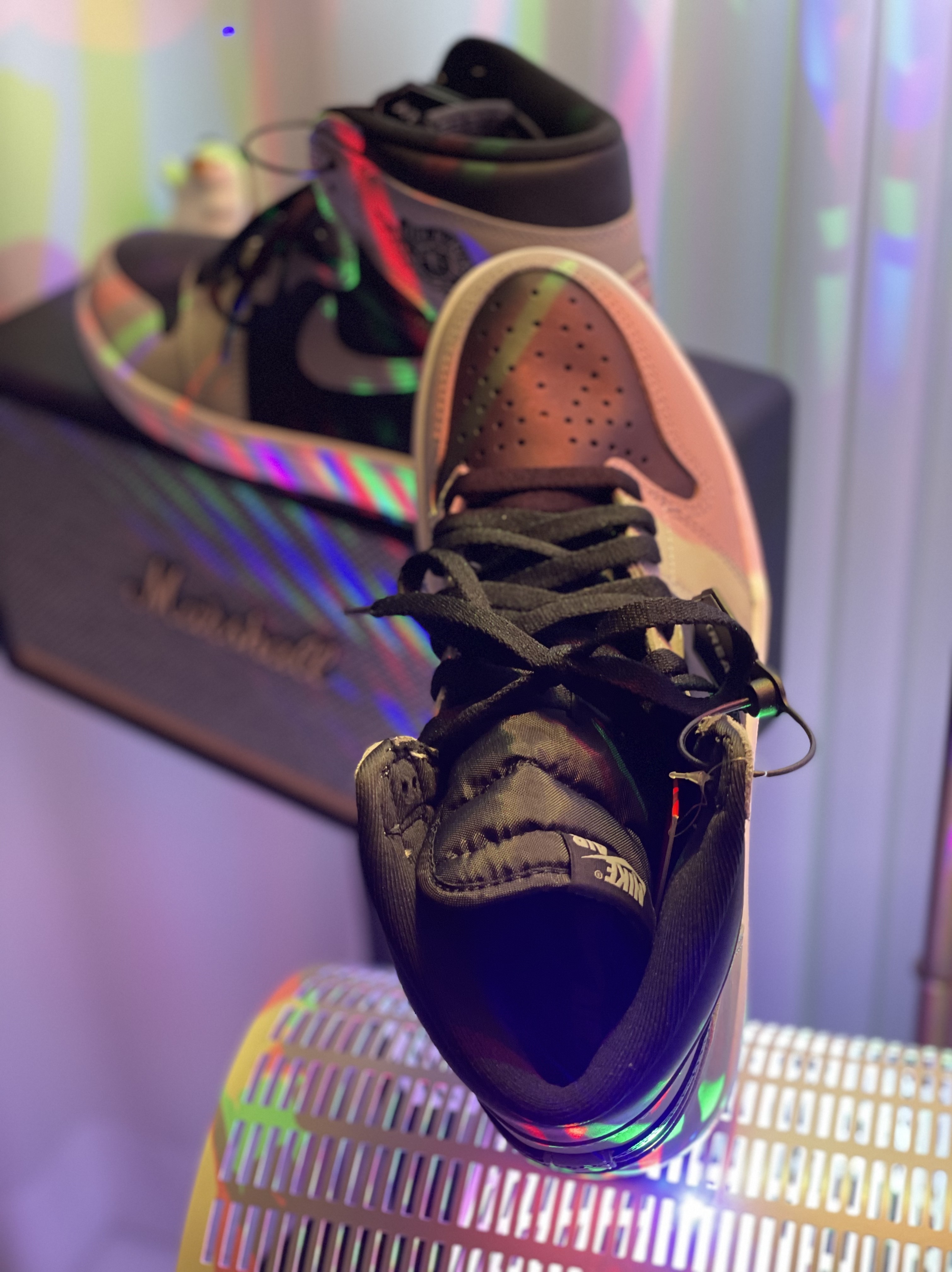 Jordan 1 Retro High OG Shadow 2.0, (GS) Jordan 1 Retro High OG Shadow 2.0 착용 스타일 - 4