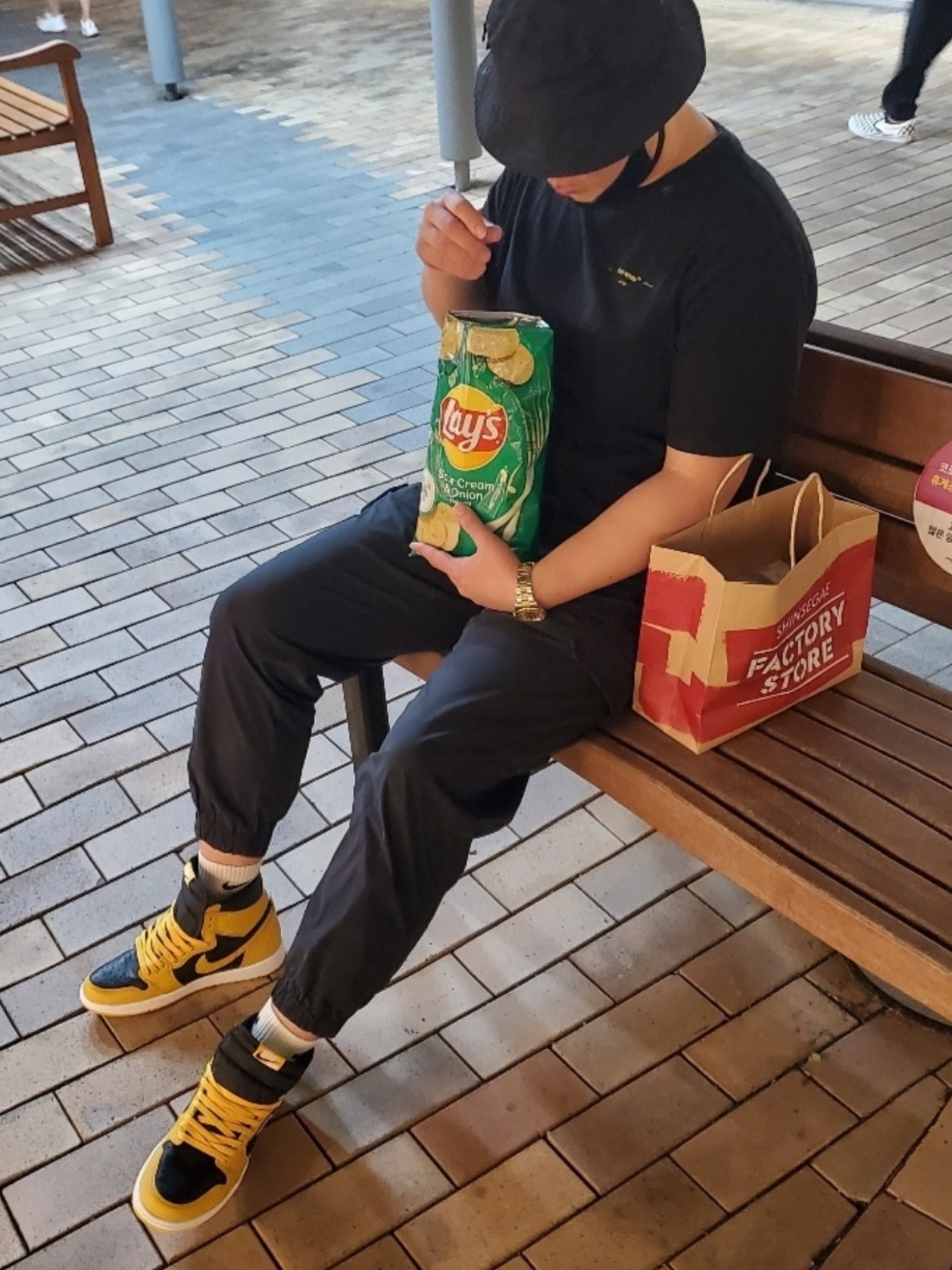 Jordan 1 Retro High OG Pollen 착용 스타일 - 3