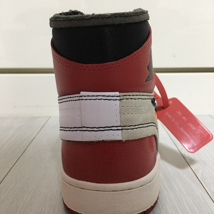 Jordan 1 x Off-White Retro High Chicago The Ten 착용 스타일 - 3