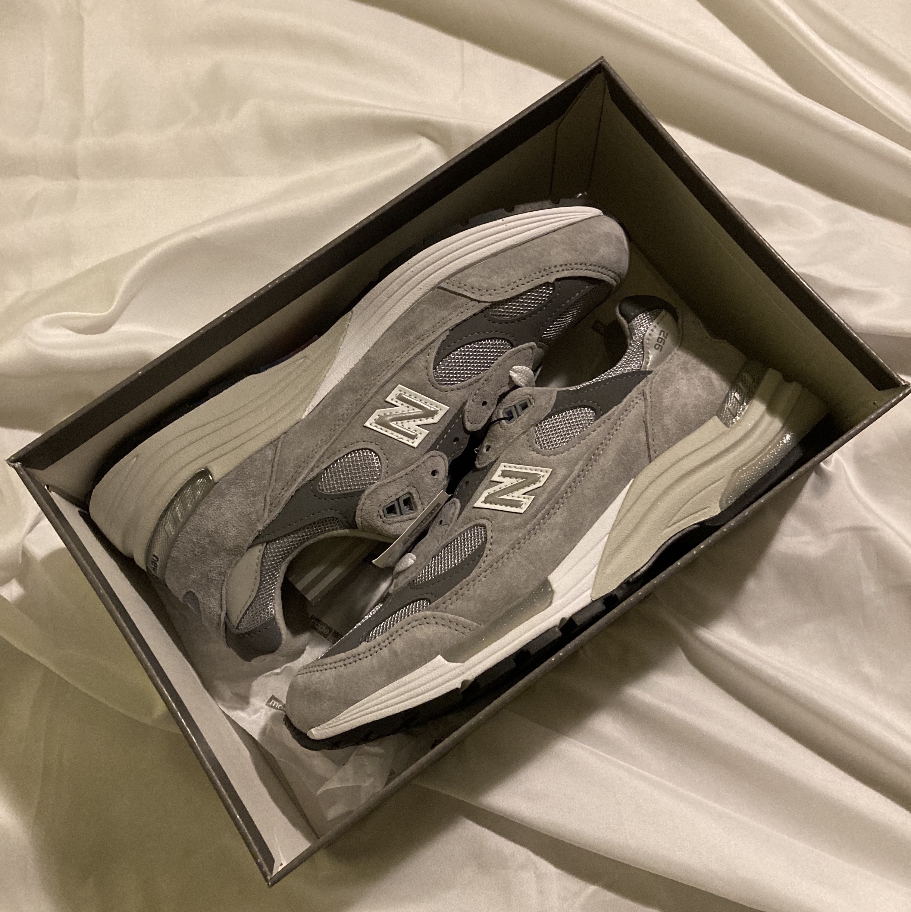 New Balance 992 Made in USA Grey - D Standard 착용 스타일