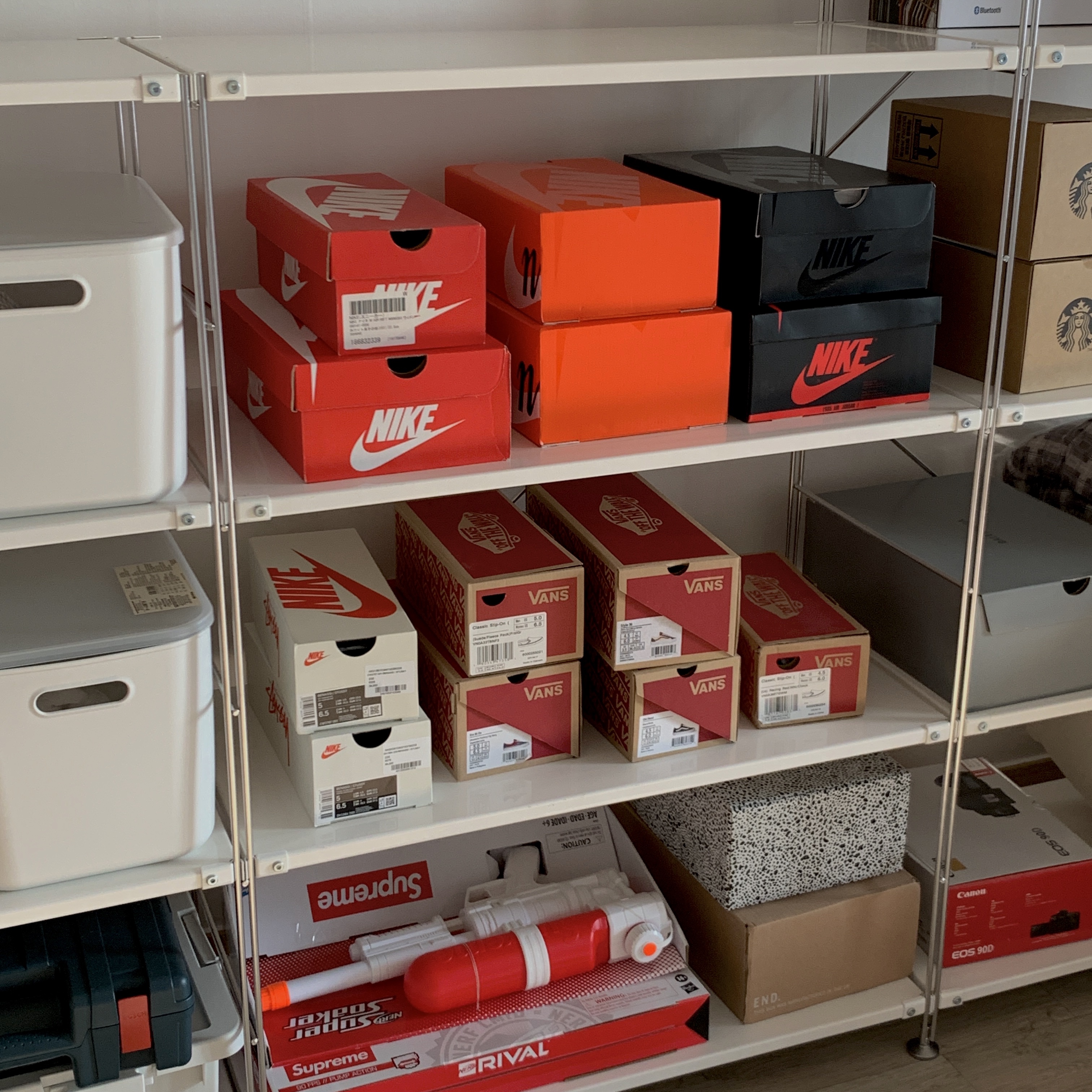 Nike x Sacai VaporWaffle Dark Iris, Nike x Sacai Blazer Low Iron Grey 착용 스타일