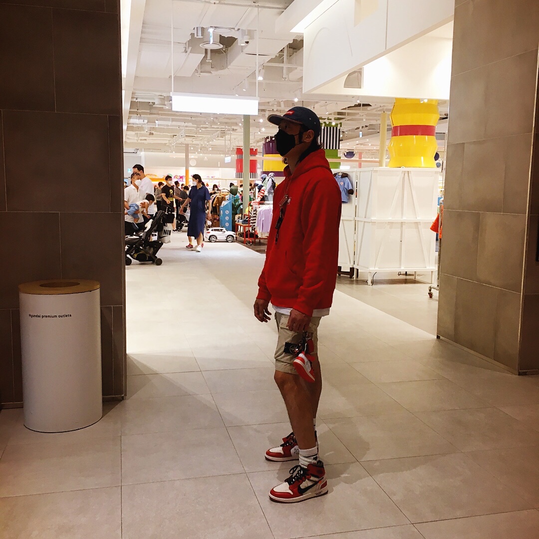 Jordan 1 x Off-White Retro High Chicago The Ten, Supreme Bandana Box Logo Hooded Sweatshirt Red - 19FW 착용 스타일 - 2