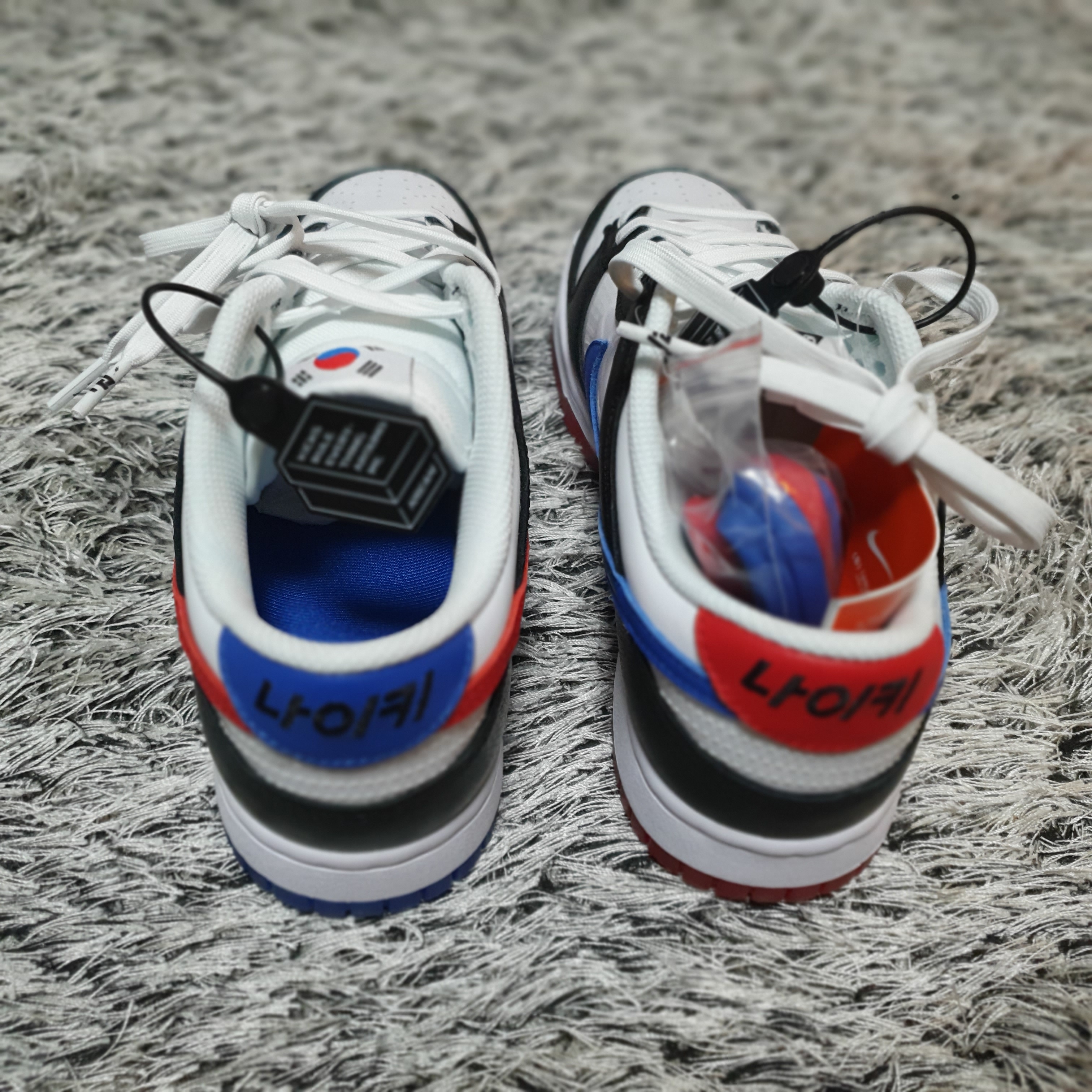 Nike Dunk Low SE Seoul 착용 스타일 - 2