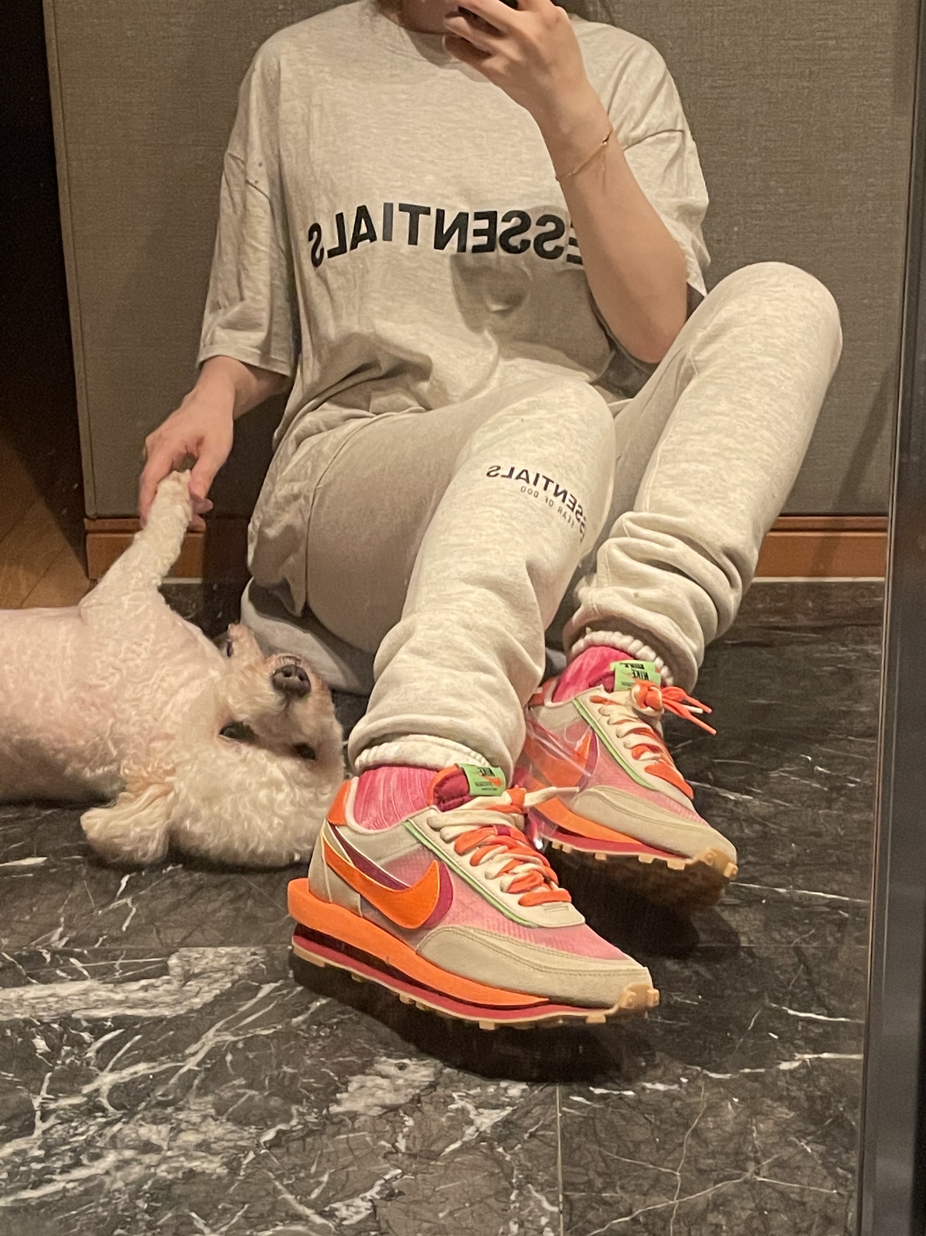 Essentials 3D Silicon Applique Pullover Hoodie Oatmeal/Oatmeal Heather/Light Heather Oatmeal 2020, Essentials Sweatpants Oatmeal/Oatmeal Heather/Light Heather Oatmeal 2020 착용 스타일 - 4