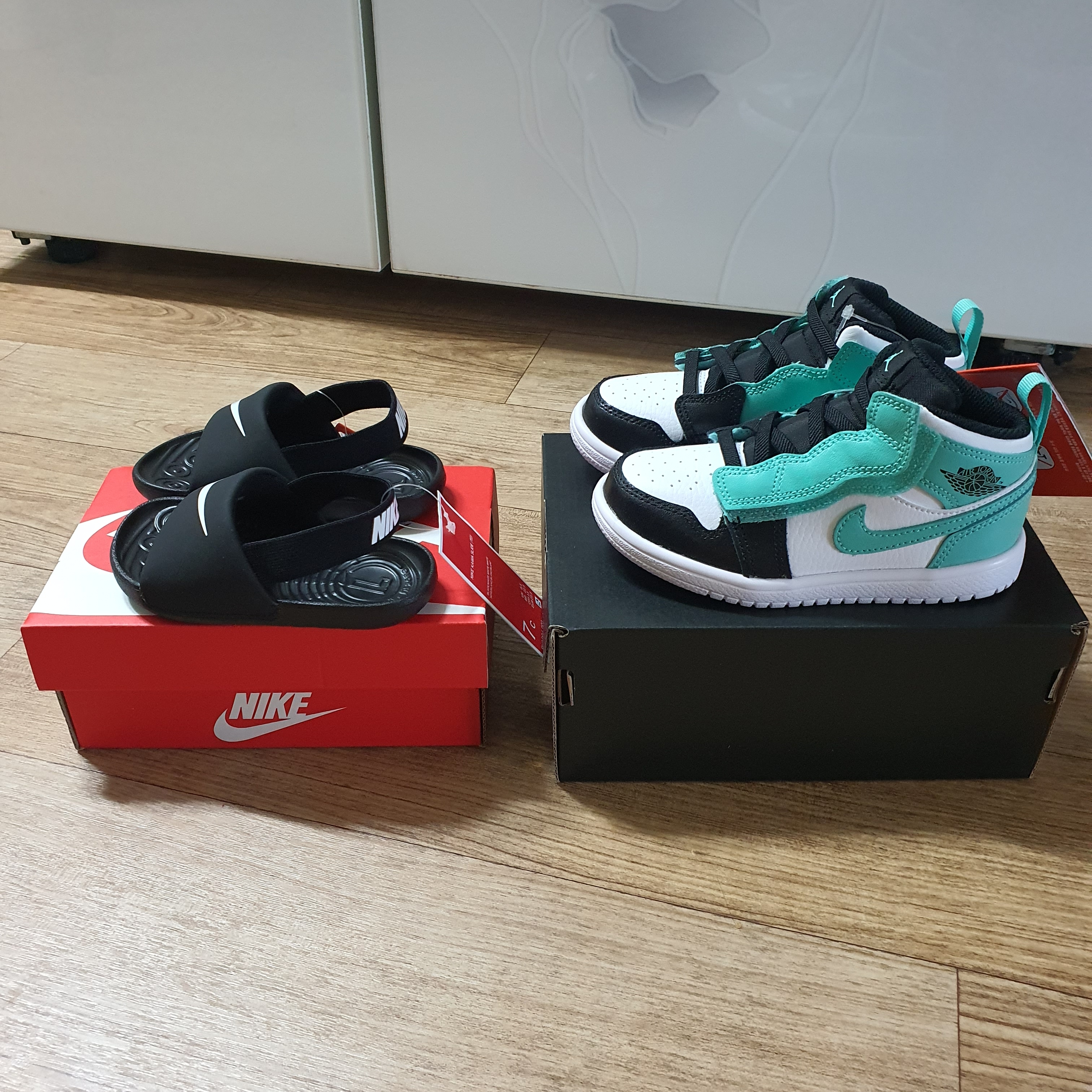(TD) Jordan 1 Mid Tropical Twist 착용 스타일 - 2