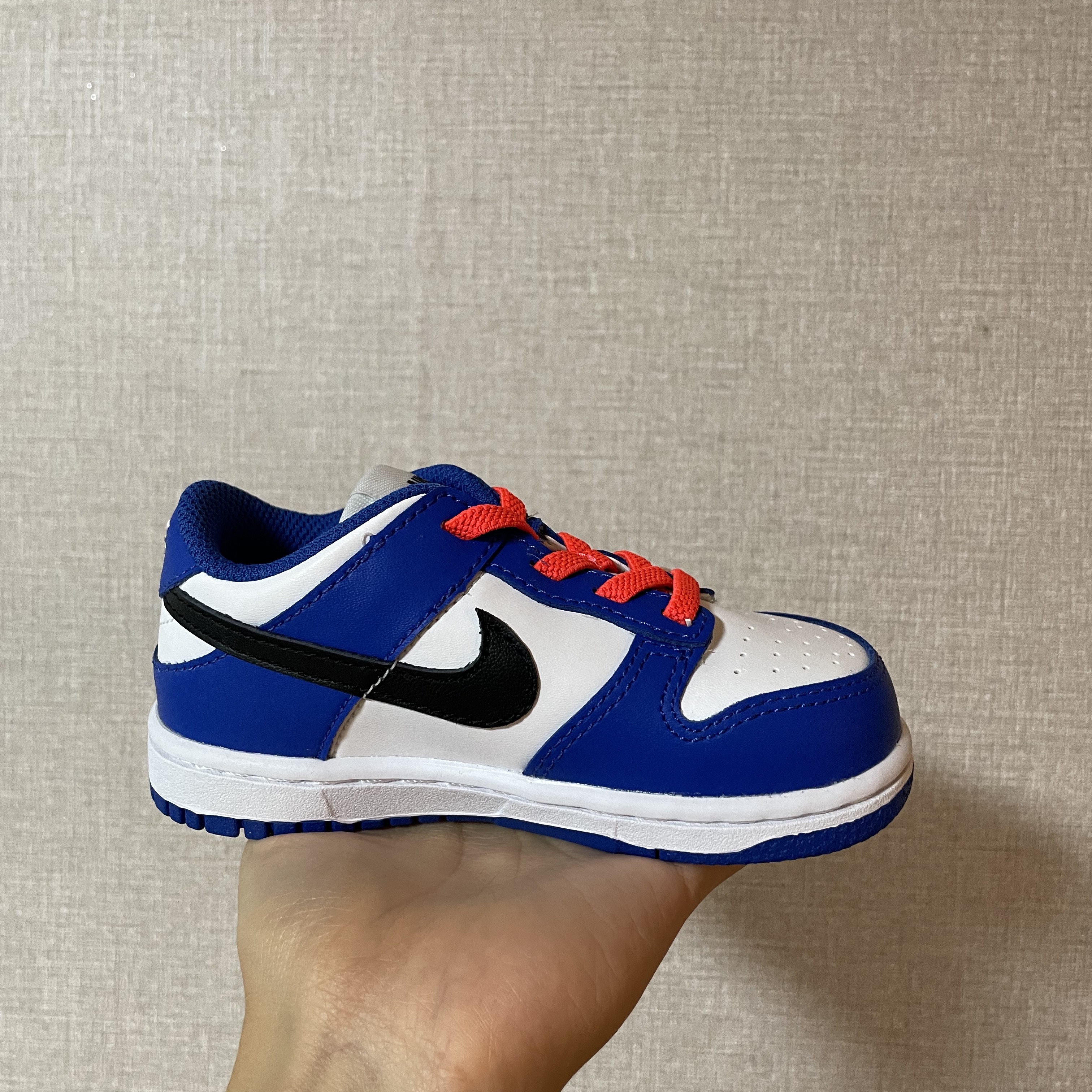 (TD) Nike Dunk Low Bright Crimson Game Royal 착용 스타일 - 1