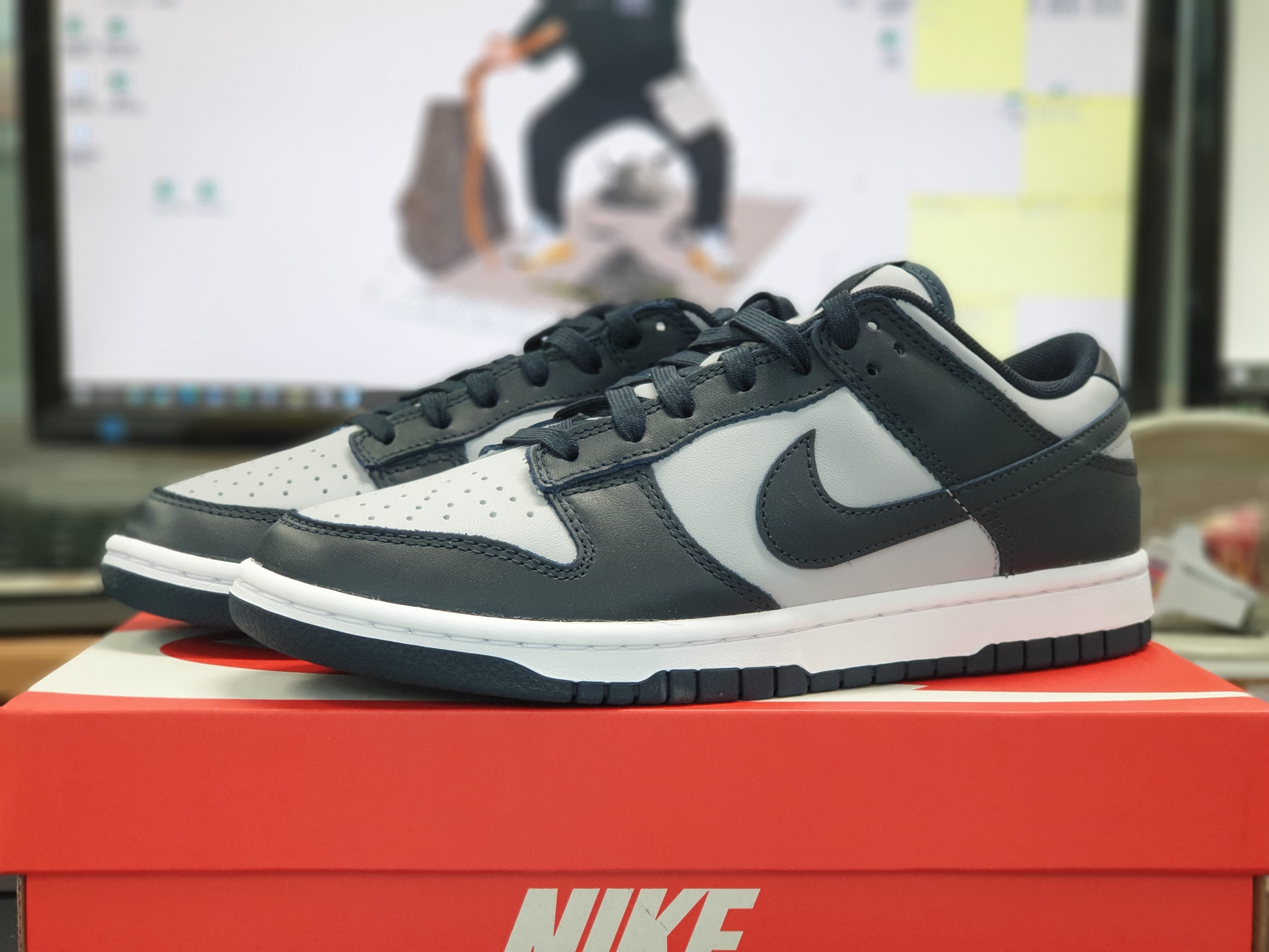 Nike Dunk Low Retro Championship Grey 착용 스타일