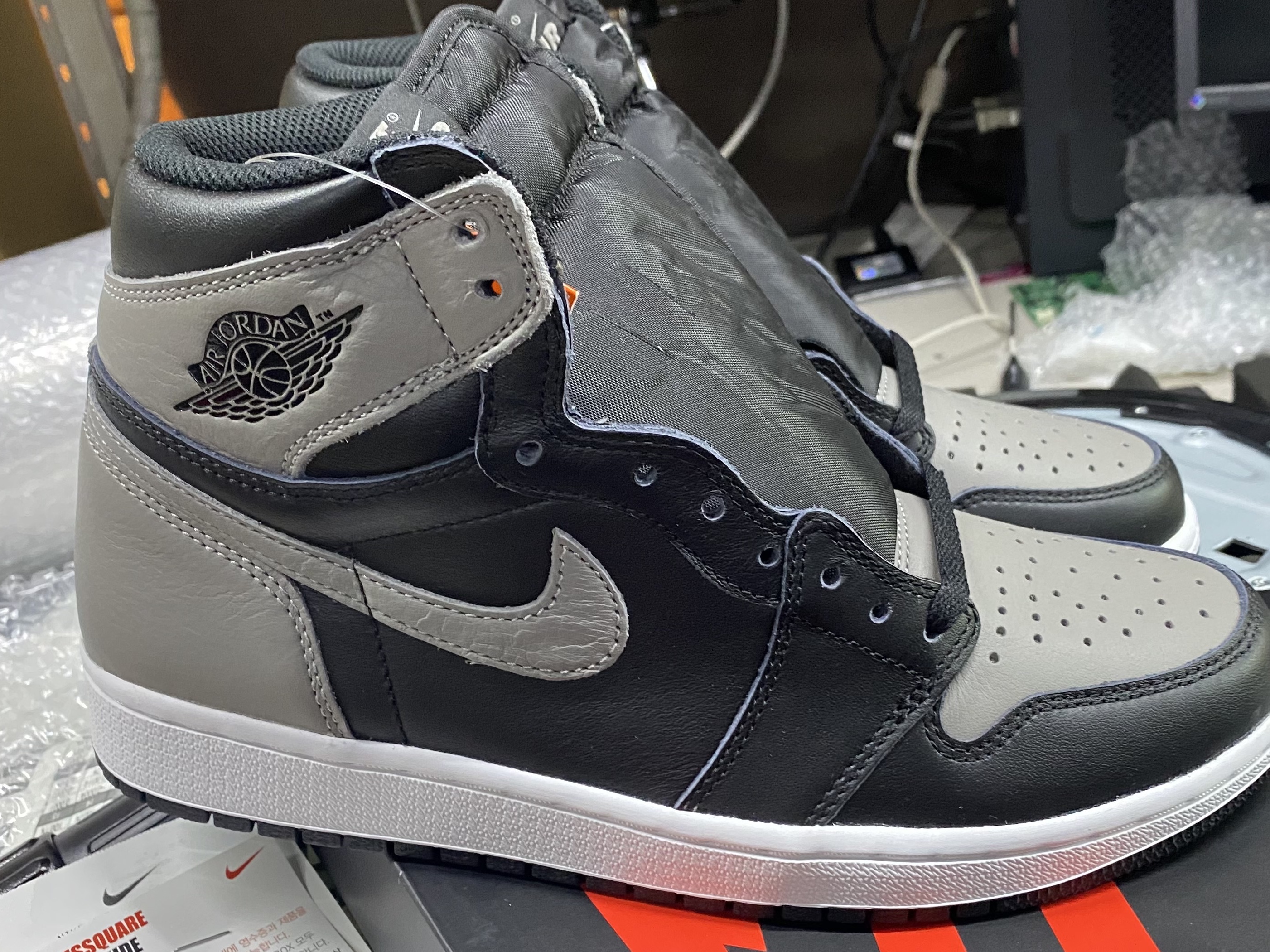 Jordan 1 Retro High OG Shadow 2018 착용 스타일 - 1