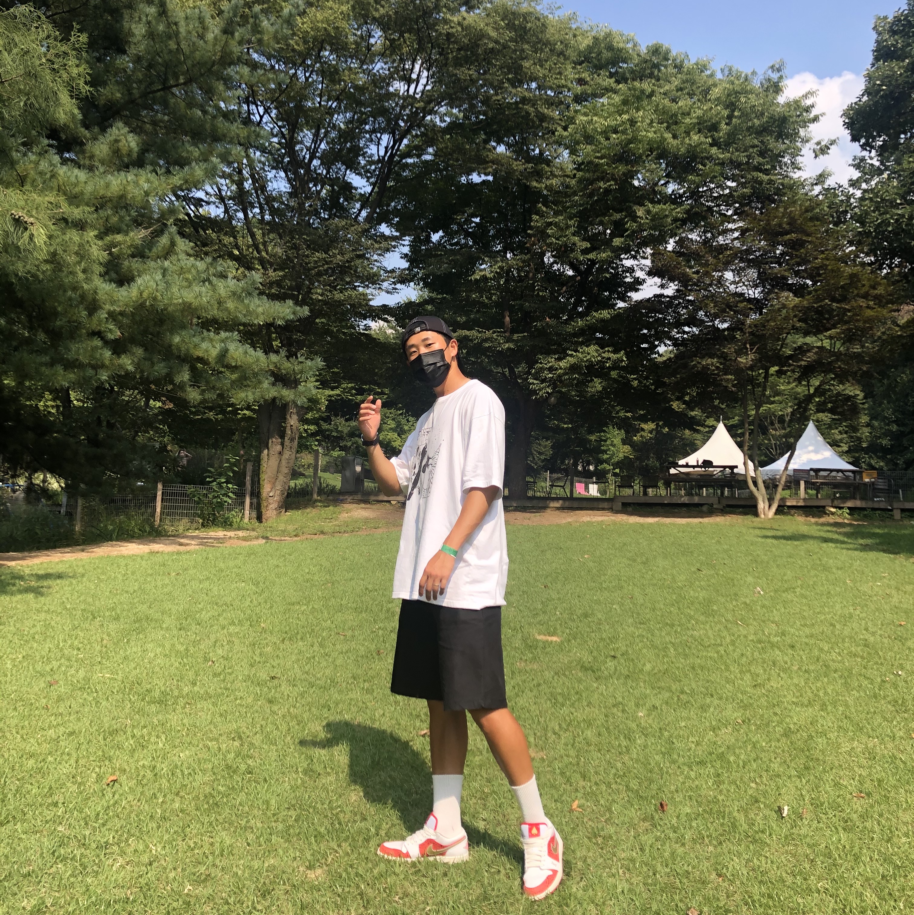 Jordan 1 Low SE Spades 착용 스타일