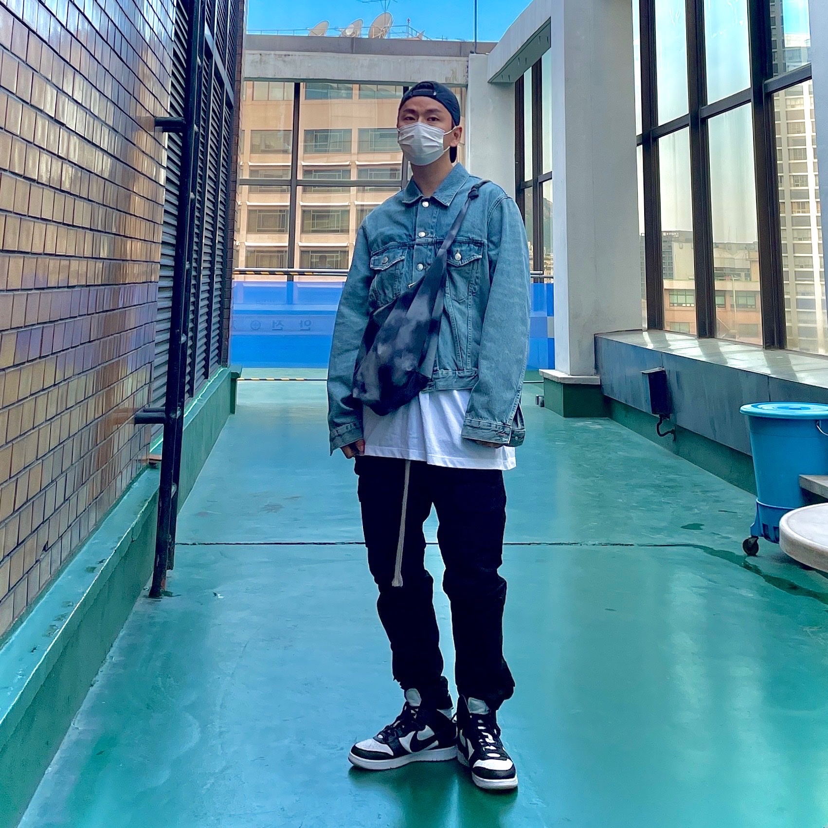 Nike x Ambush Dunk High Black 착용 스타일 - 1
