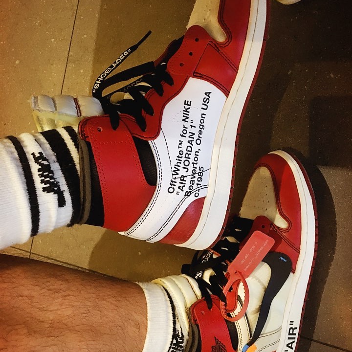 Jordan 1 x Off-White Retro High Chicago The Ten, Supreme Bandana Box Logo T-Shirt Red - 19FW 착용 스타일 - 2