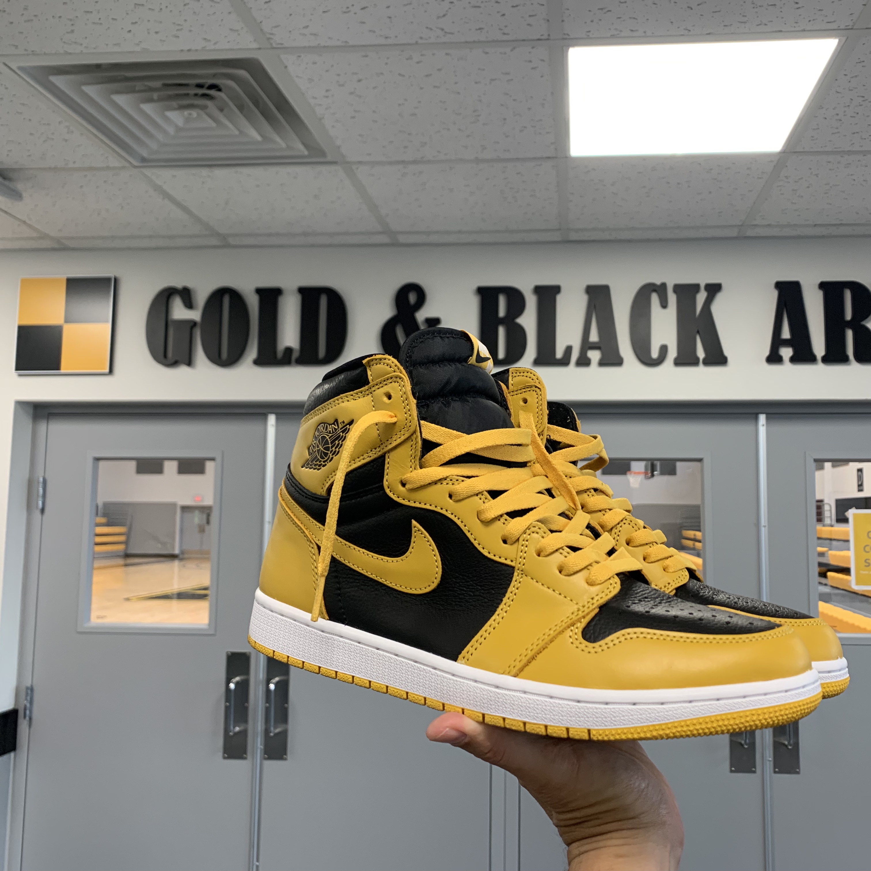 Jordan 1 Retro High OG Pollen 착용 스타일 - 2
