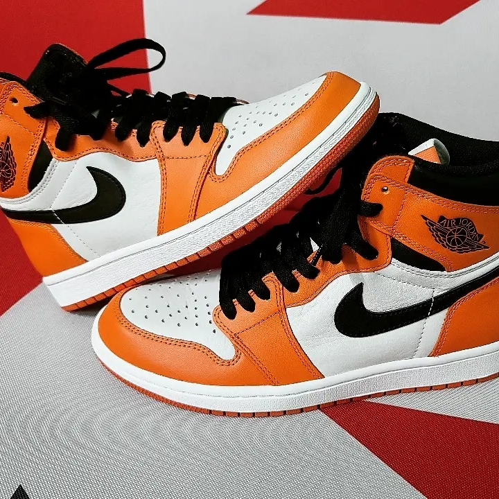 Jordan 1 Retro High OG Reverse Shattered Backboard 착용 스타일 - 1