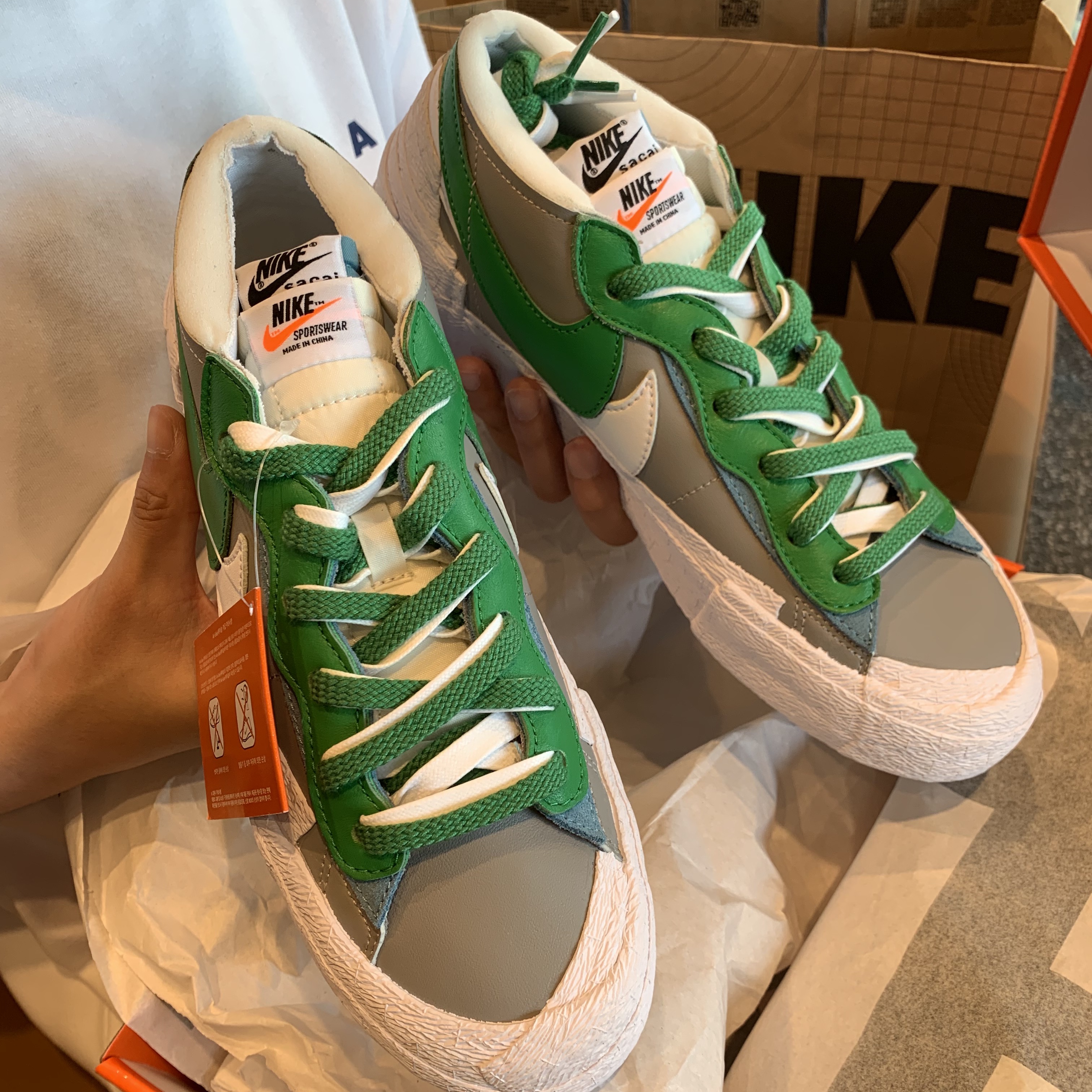 Nike x Sacai Blazer Low Classic Green 착용 스타일 - 2