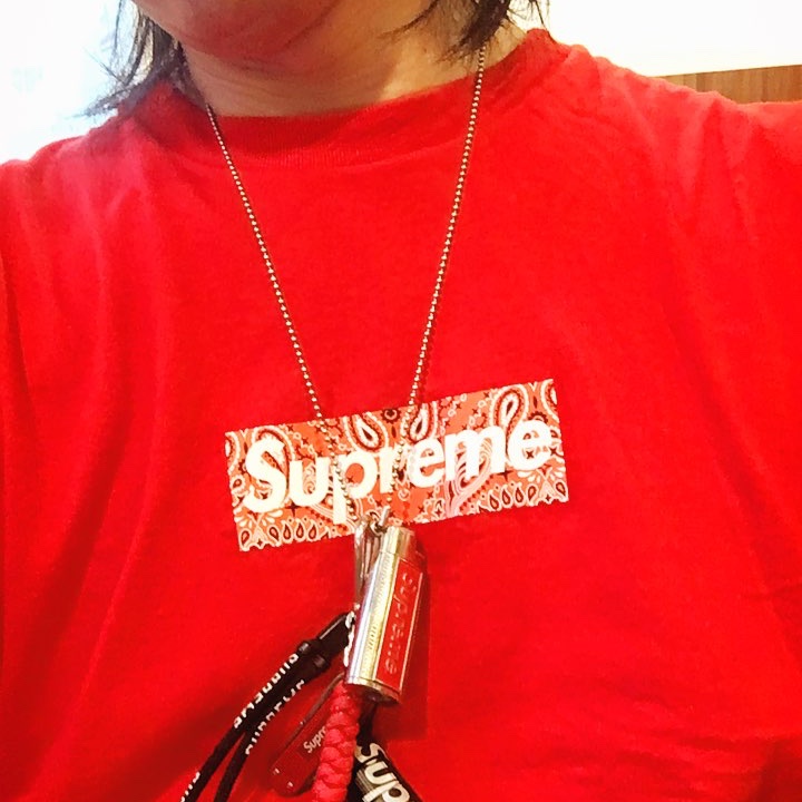 Jordan 1 x Off-White Retro High Chicago The Ten, Supreme Bandana Box Logo T-Shirt Red - 19FW 착용 스타일 - 3