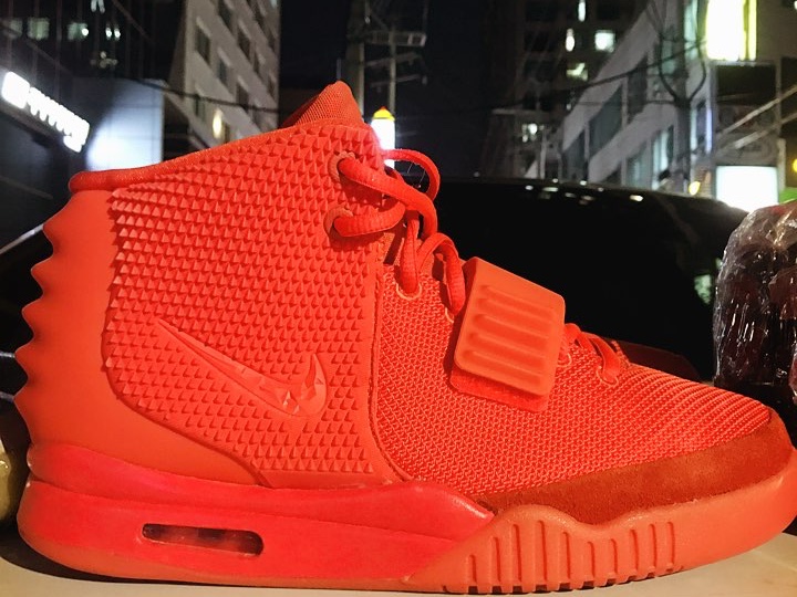 Nike Air Yeezy 2 Red October, Nike Air Yeezy 2 Pure Platinum 착용 스타일 - 2
