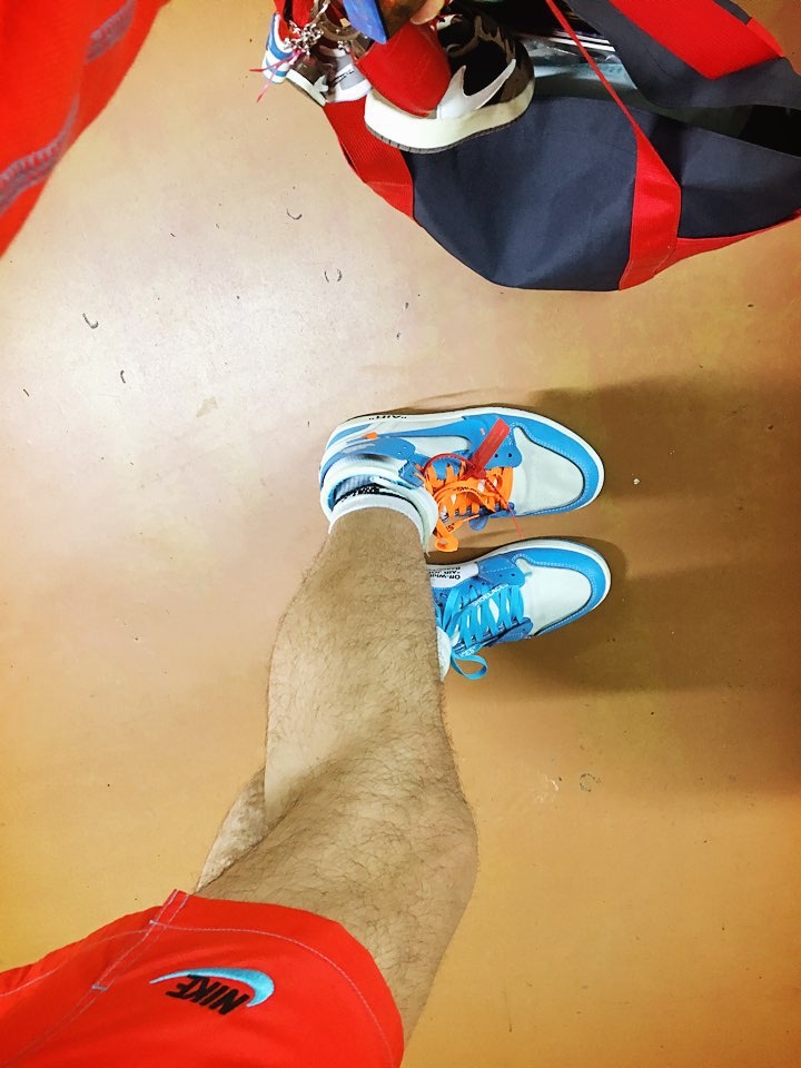 Nike x Tom Sachs Mars Yard Shoe 2.0 Space Camp, Jordan 1 x Off-White Retro High Chicago The Ten 착용 스타일 - 3