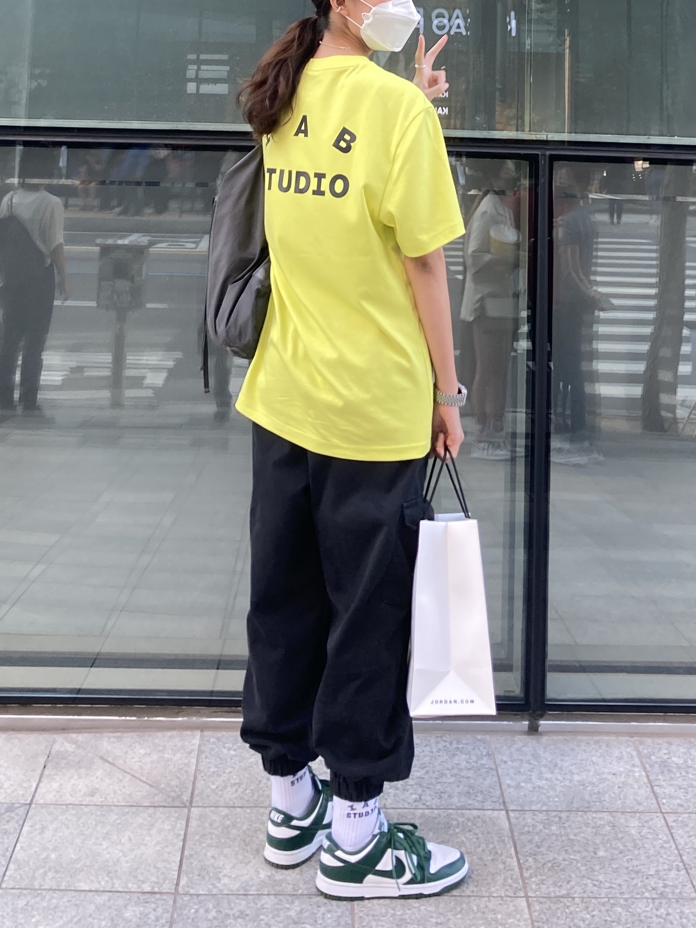 IAB Studio x Asics T-Shirt Lime, IAB Studio Socks Pack White Purple Cyan 착용 스타일 - 3