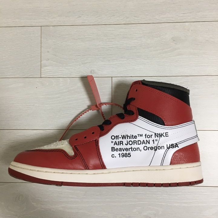 Jordan 1 x Off-White Retro High Chicago The Ten 착용 스타일 - 2