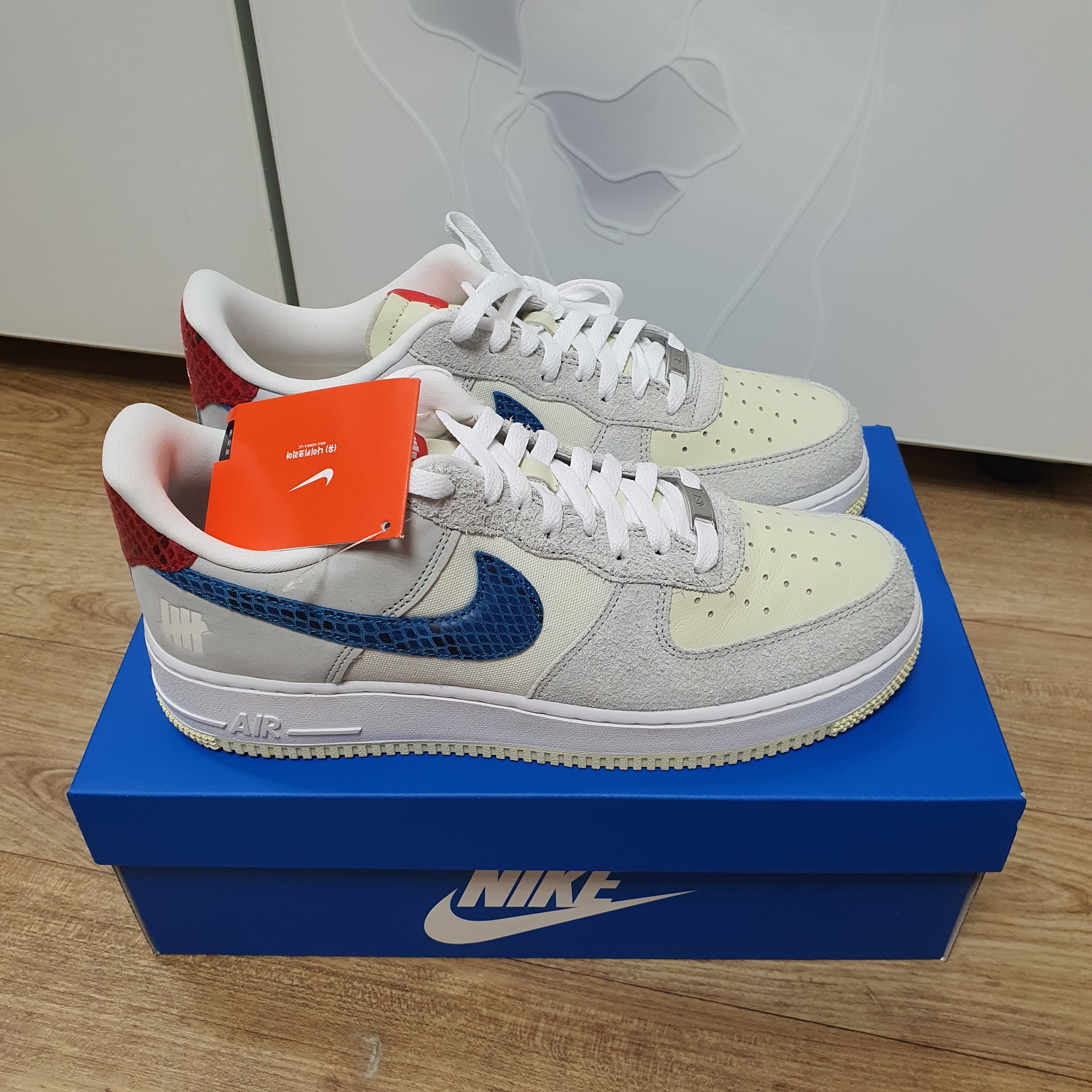 Nike x Undefeated Air Force 1 Low SP 5 On It 착용 스타일 - 1