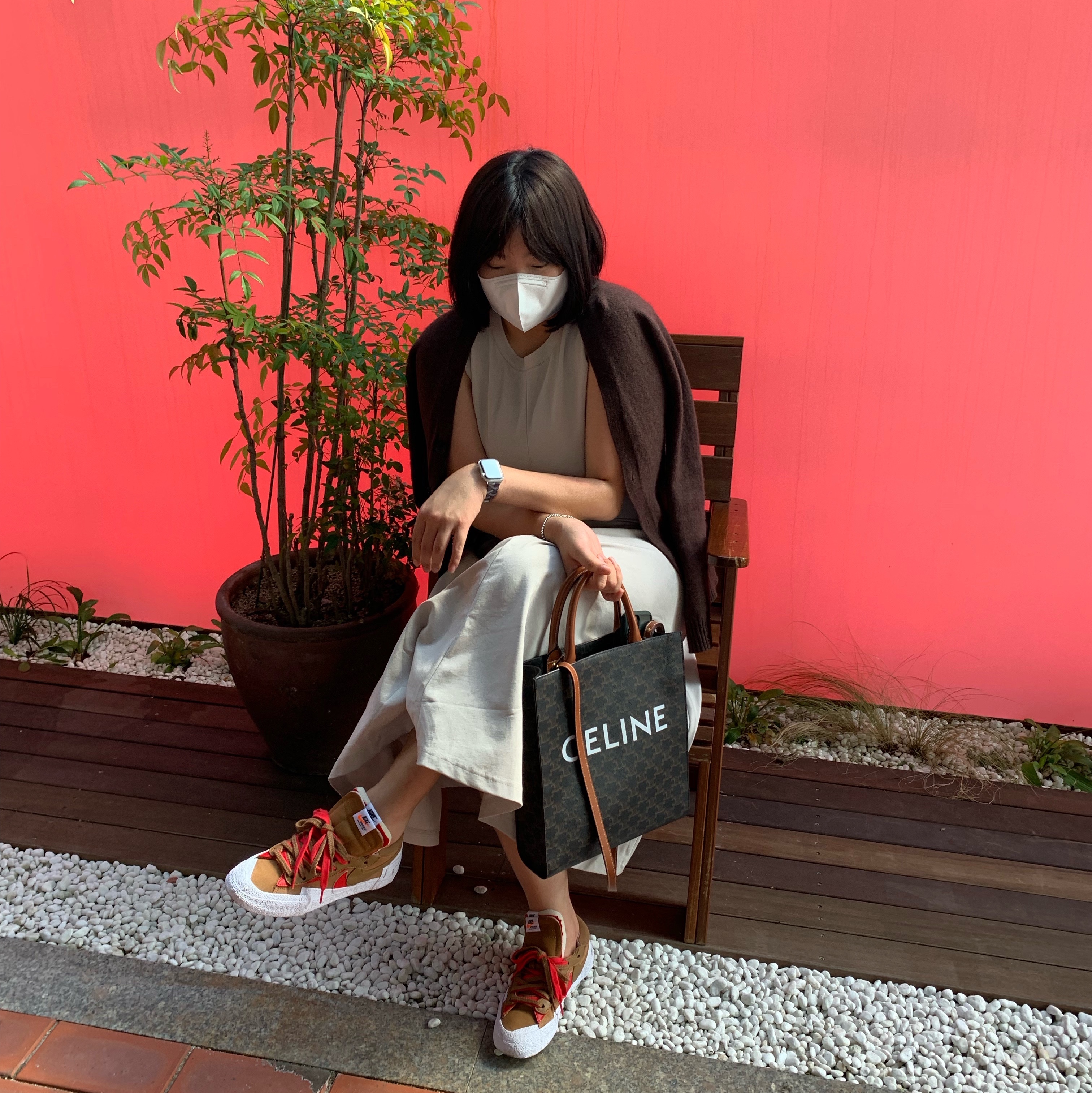 Nike x Sacai Blazer Low British Tan 착용 스타일
