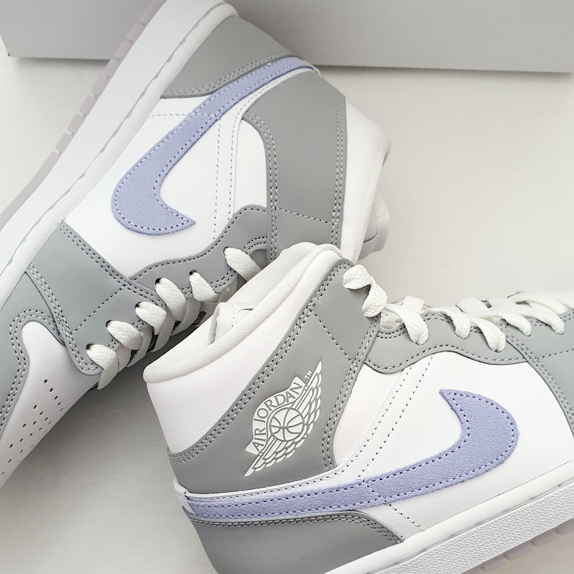 (W) Jordan 1 Mid Wolf Grey 착용 스타일 - 2