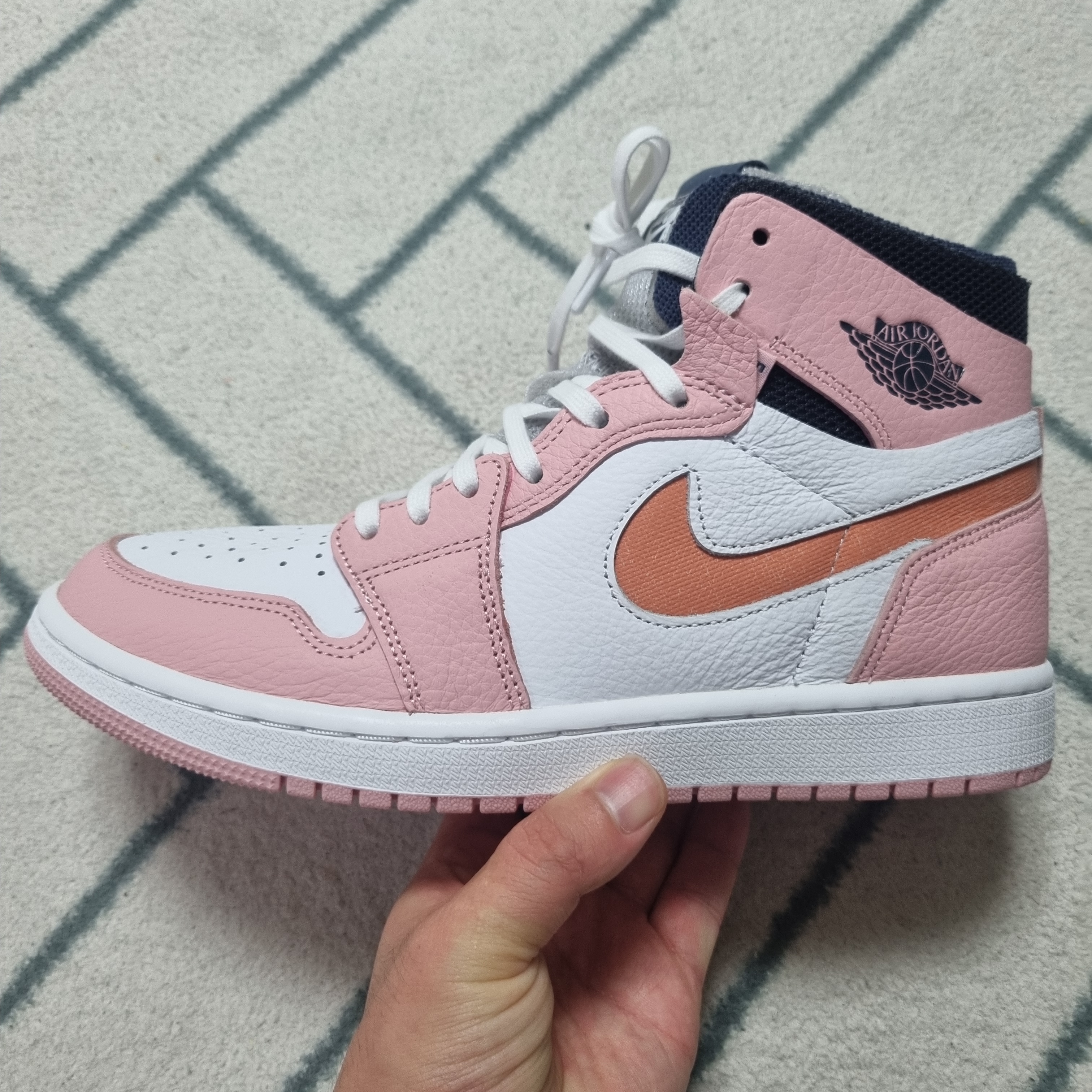 (W) Jordan 1 Zoom Air CMFT Pink Glaze 착용 스타일 - 2