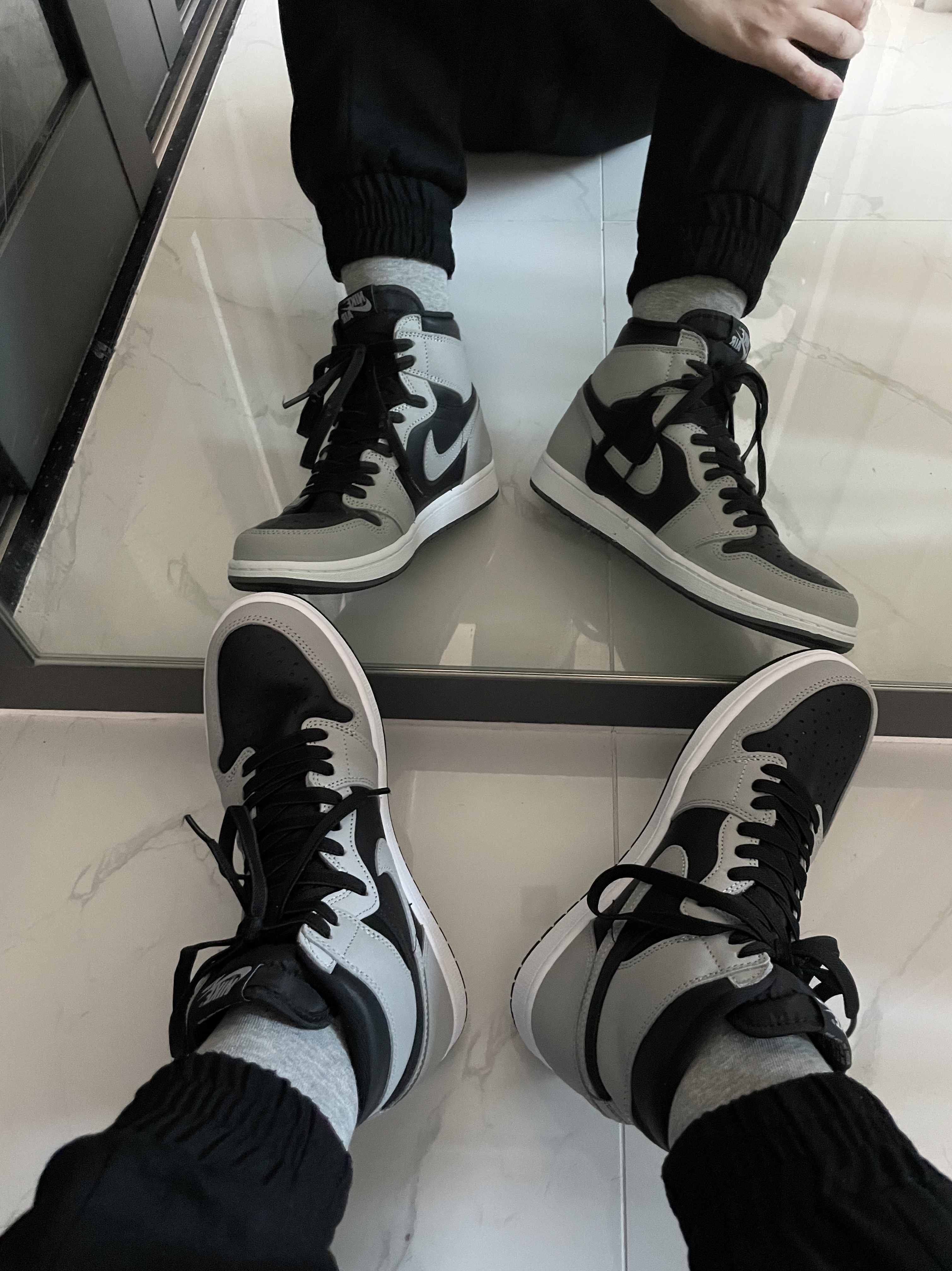 Jordan 1 Retro High OG Shadow 2.0, (GS) Jordan 1 Retro High OG Shadow 2.0 착용 스타일 - 3