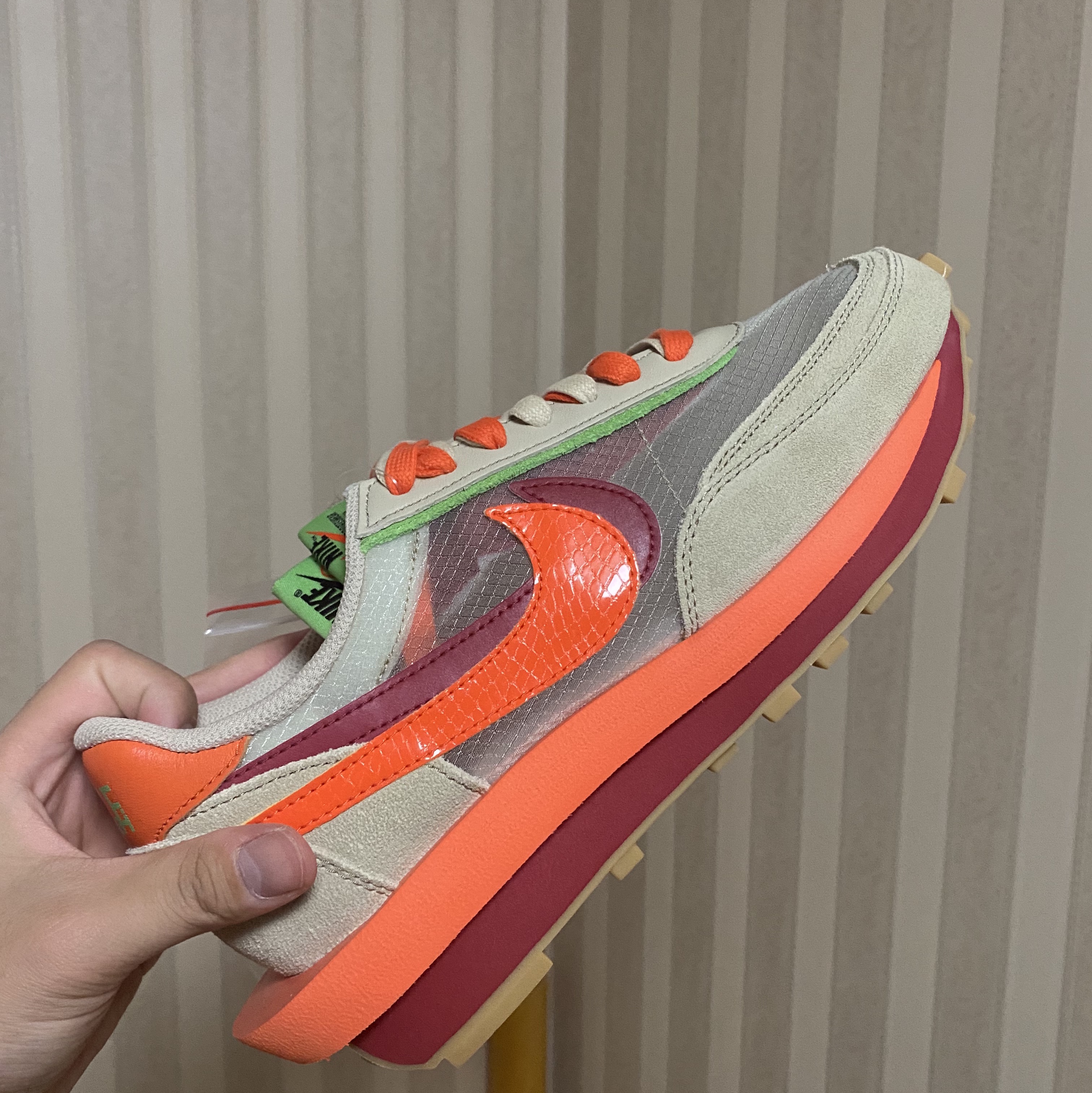 Nike x Sacai x Clot LDWaffle Orange Blaze 착용 스타일 - 1