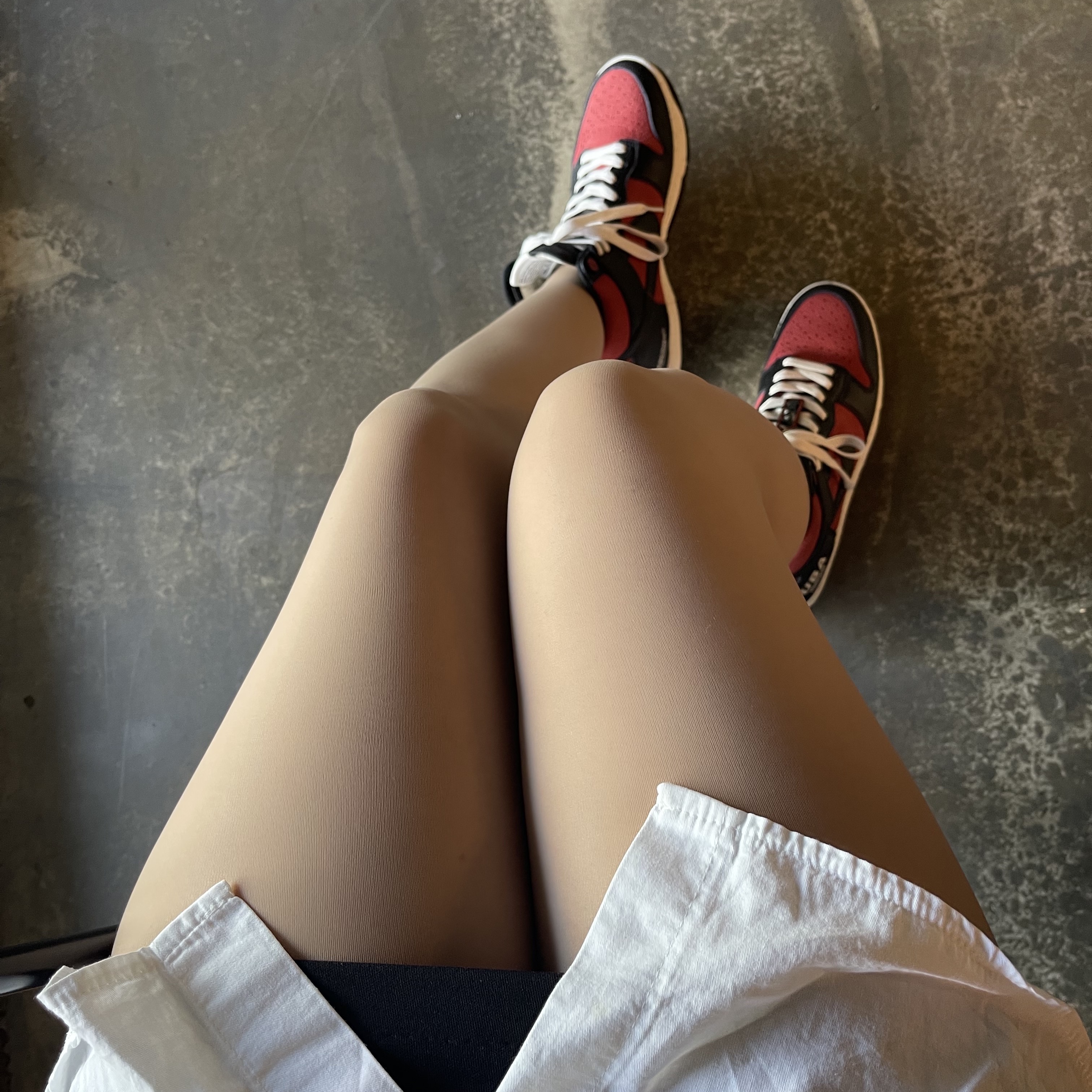 Nike x Undercover Dunk High 1985 Gym Red 착용 스타일