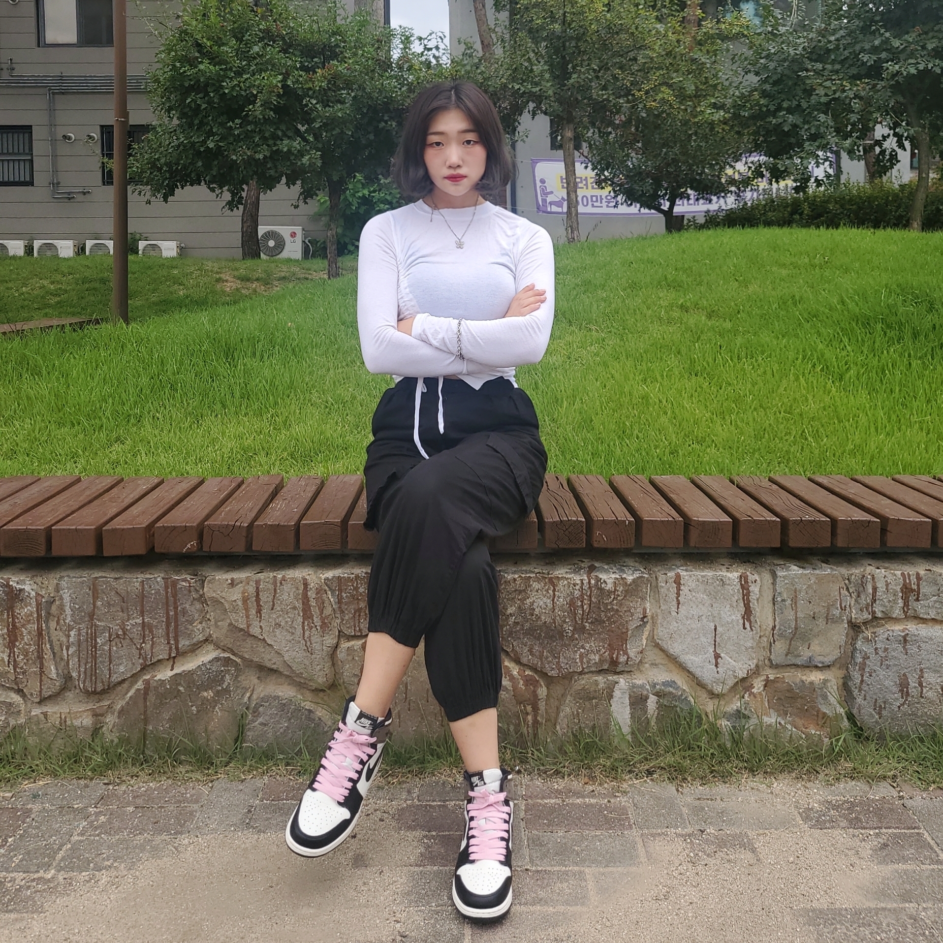 Jordan 1 Retro High OG Black Mocha 착용 스타일