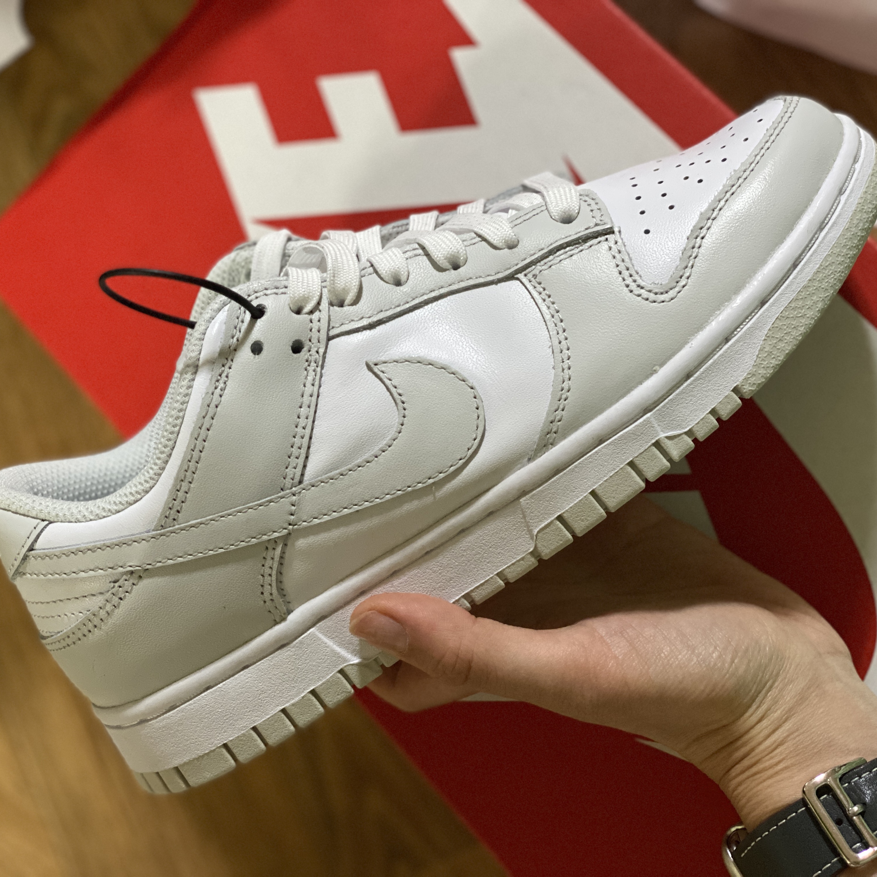 (W) Nike Dunk Low Photon Dust 착용 스타일 - 1
