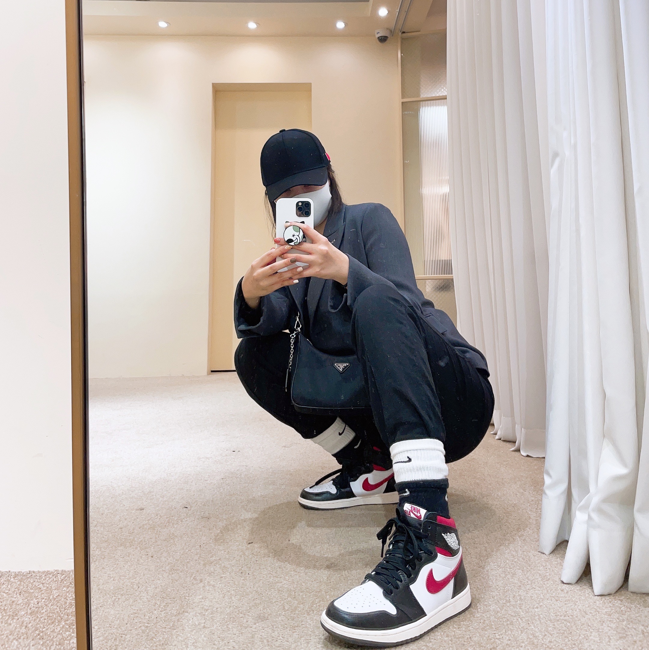 Jordan 1 Retro High OG Gym Red 착용 스타일 - 1