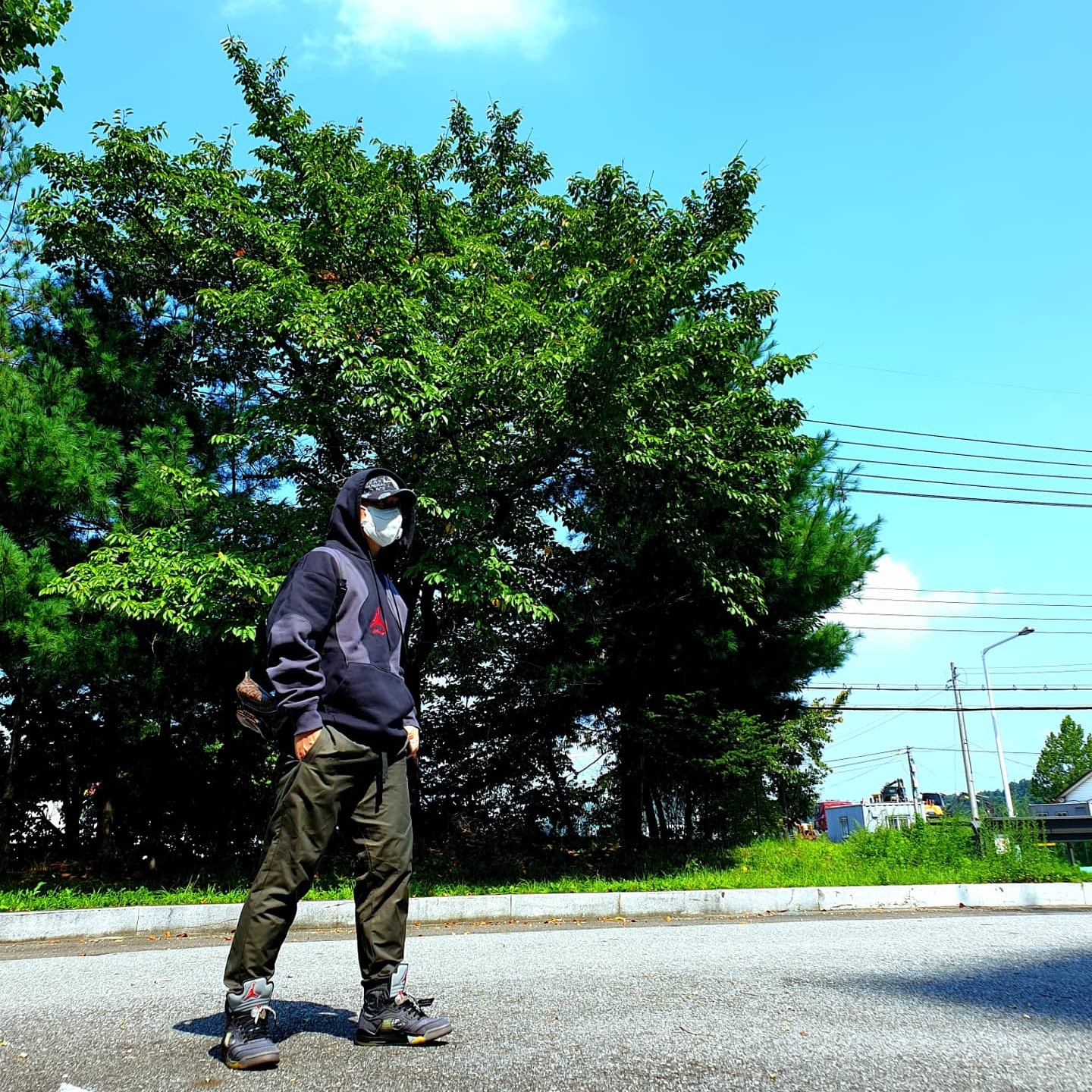 Jordan 5 x Off-White Retro SP Black Muslin, Jordan x Off-White Fleece Pullover Hoodie Black - US/EU 착용 스타일