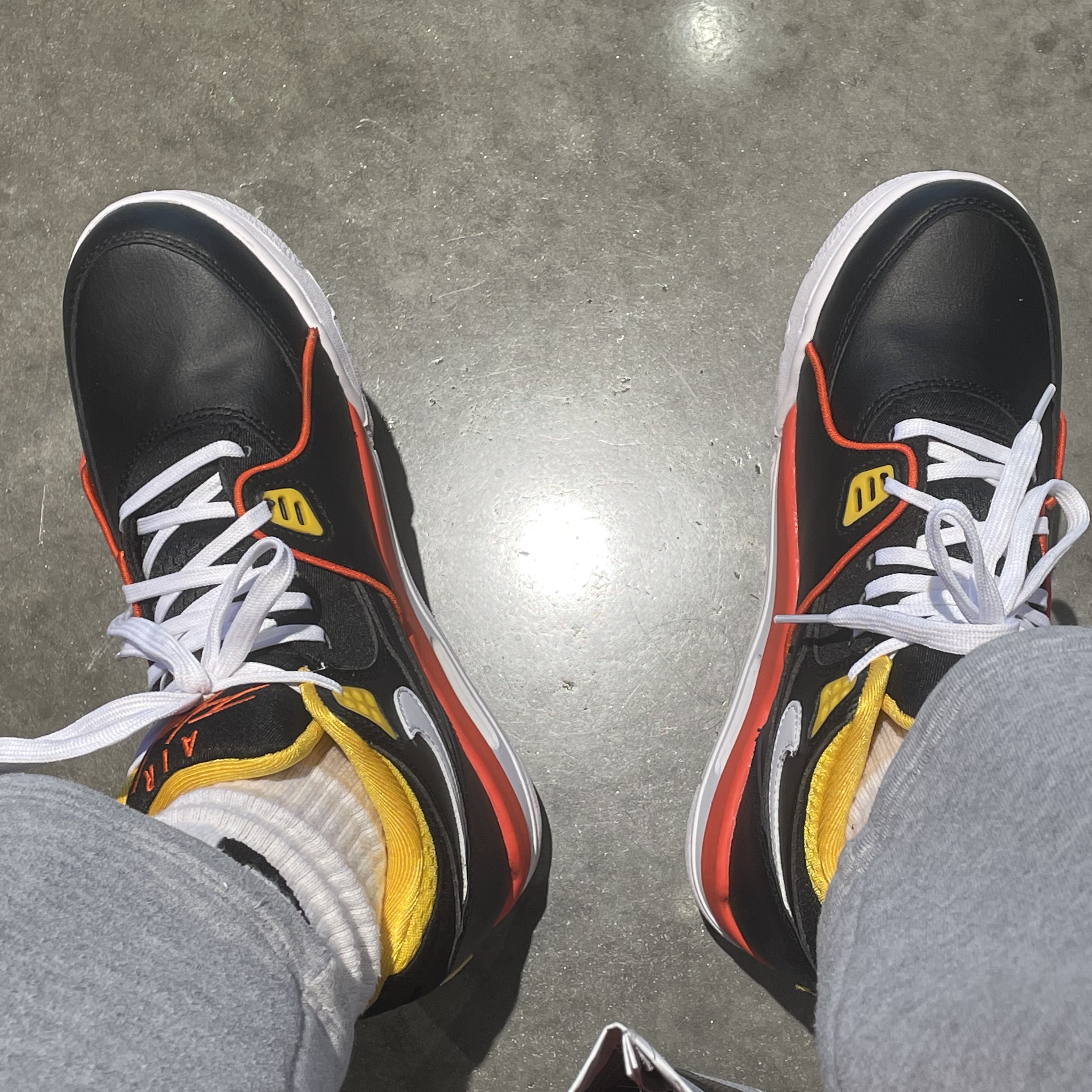 Nike Air Flight 89 Rayguns 착용 스타일