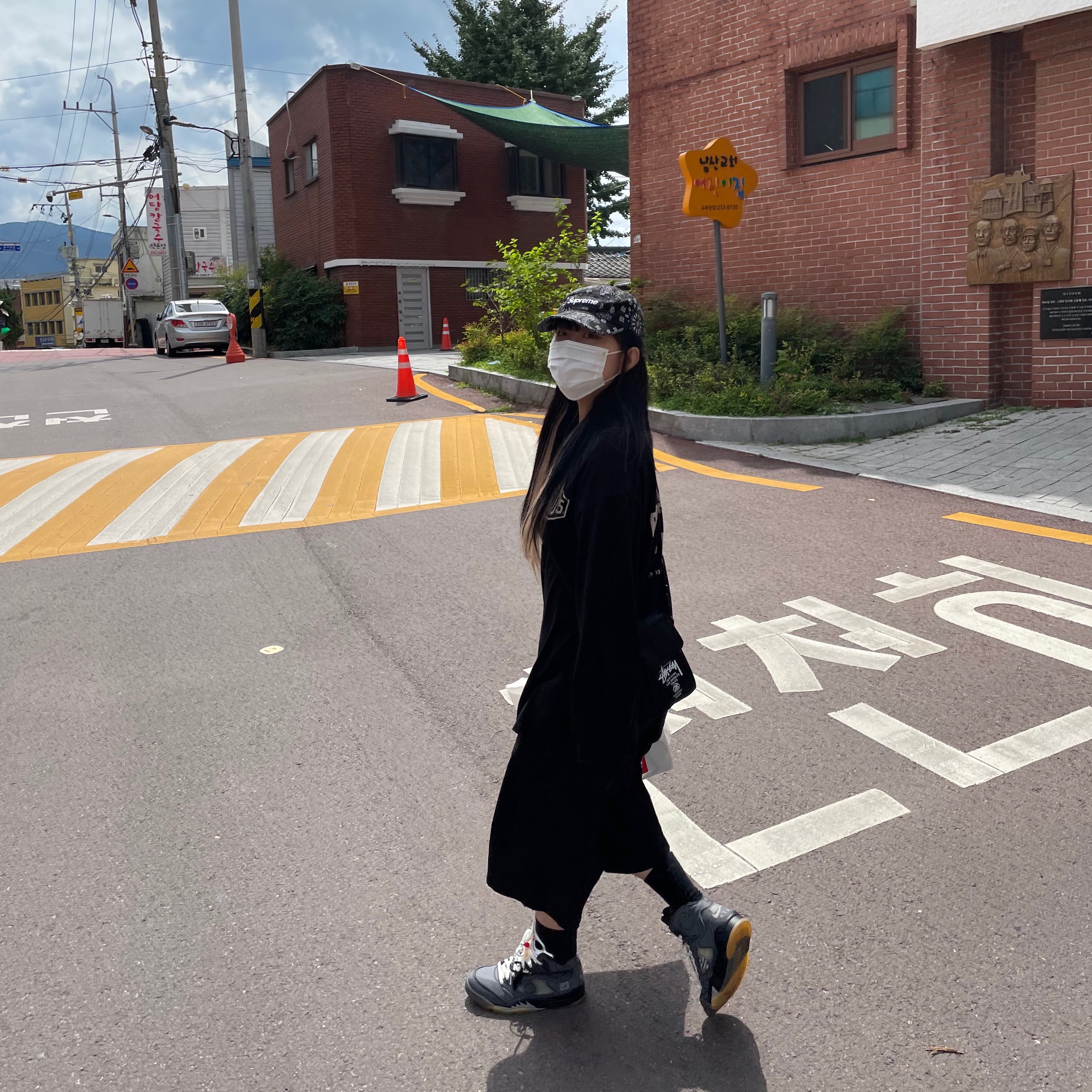 Jordan 5 x Off-White Retro SP Black Muslin, Supreme Bandana Camp Cap Black - 21SS 착용 스타일 - 1