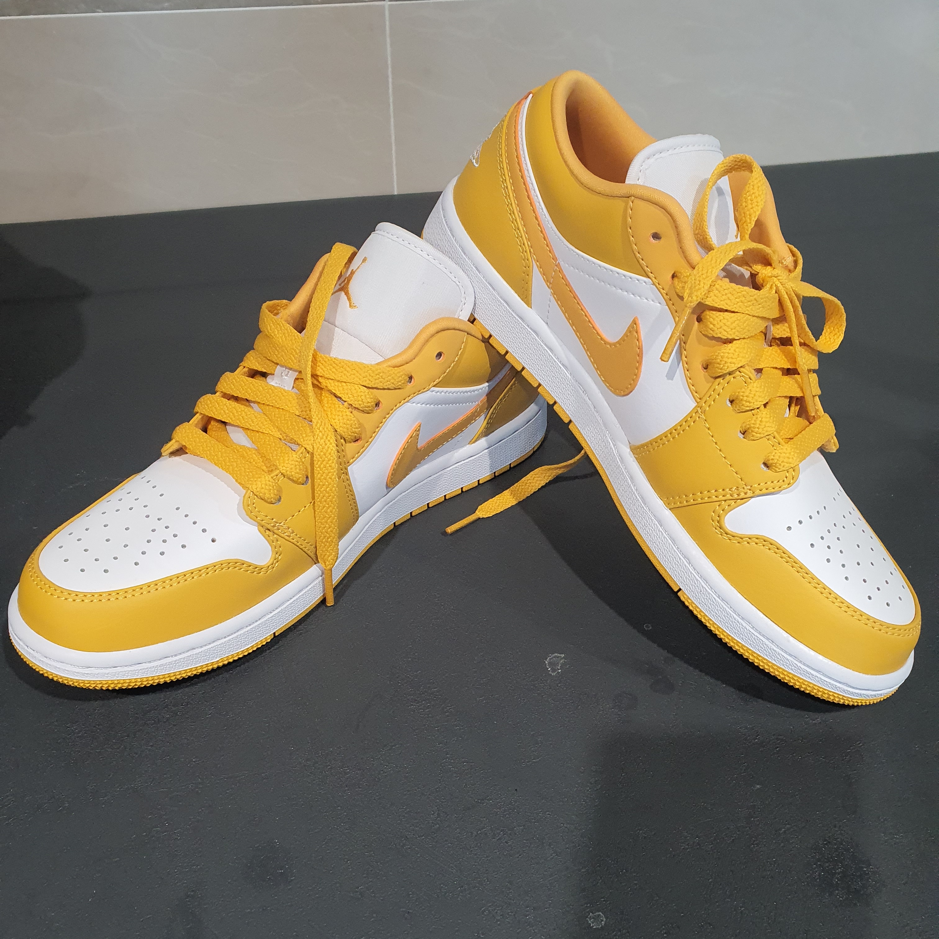 Jordan 1 Low Pollen 착용 스타일 - 2