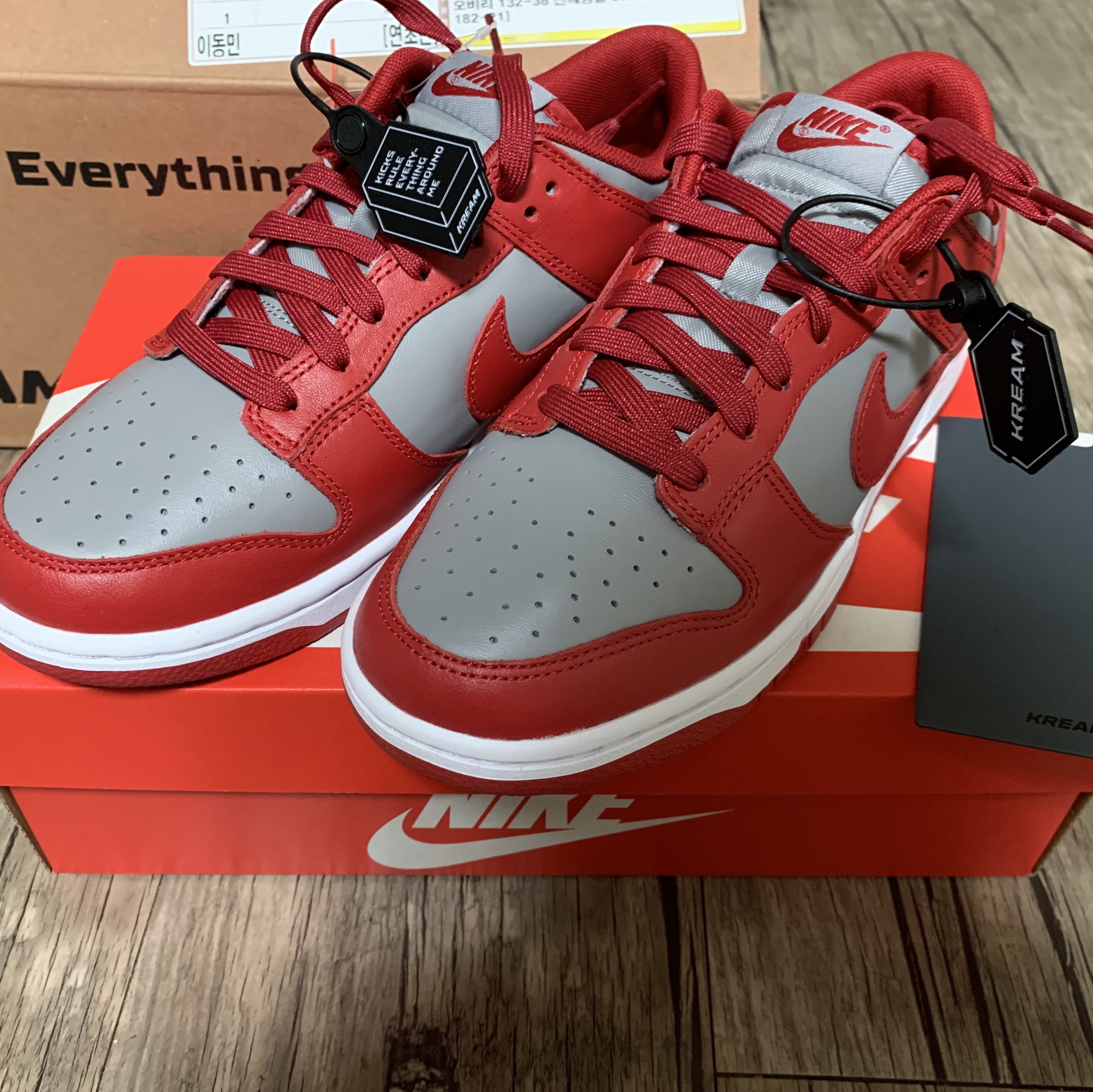 Nike Dunk Low Retro Medium Grey 착용 스타일 - 1